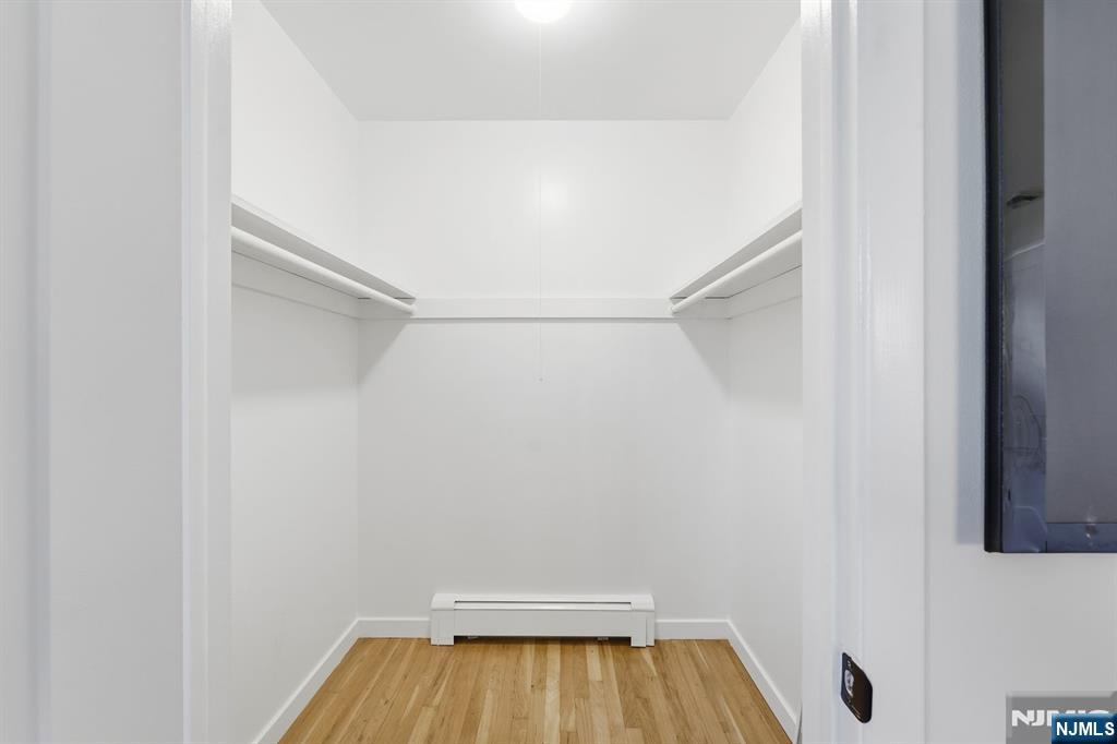 Twp of Washington, New Jersey, 07676, United States, 5 Bedrooms Bedrooms, ,3 BathroomsBathrooms,Residential,For Sale,1989508