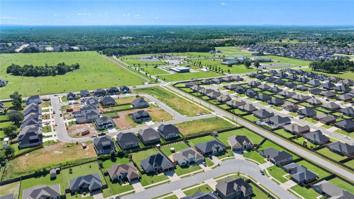 Centerton, Arkansas, 72719, United States, 4 Bedrooms Bedrooms, ,3 BathroomsBathrooms,Residential,For Sale,1890253