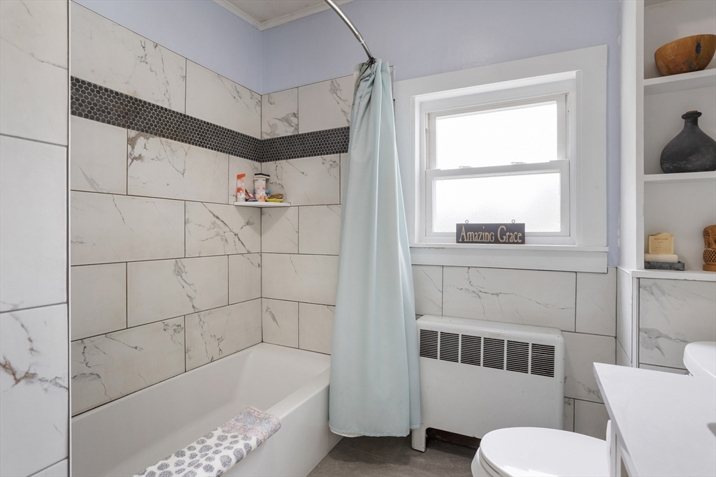 Groton, Massachusetts, 01450, United States, 3 Bedrooms Bedrooms, ,2 BathroomsBathrooms,Residential,For Sale,1983449