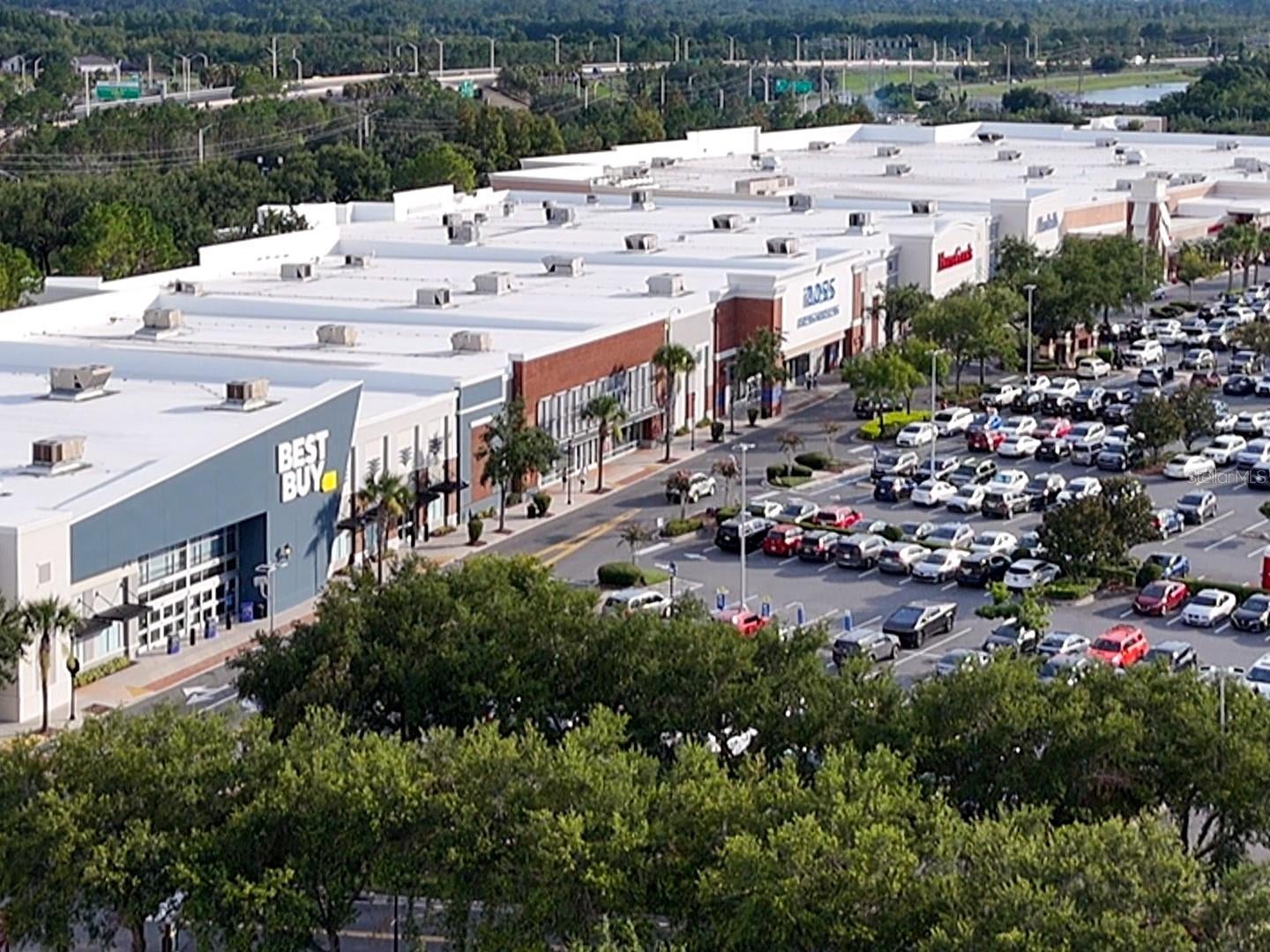 WINTER GARDEN, Florida, 34787, United States, 5 Bedrooms Bedrooms, ,3 BathroomsBathrooms,Residential,For Sale,1974111