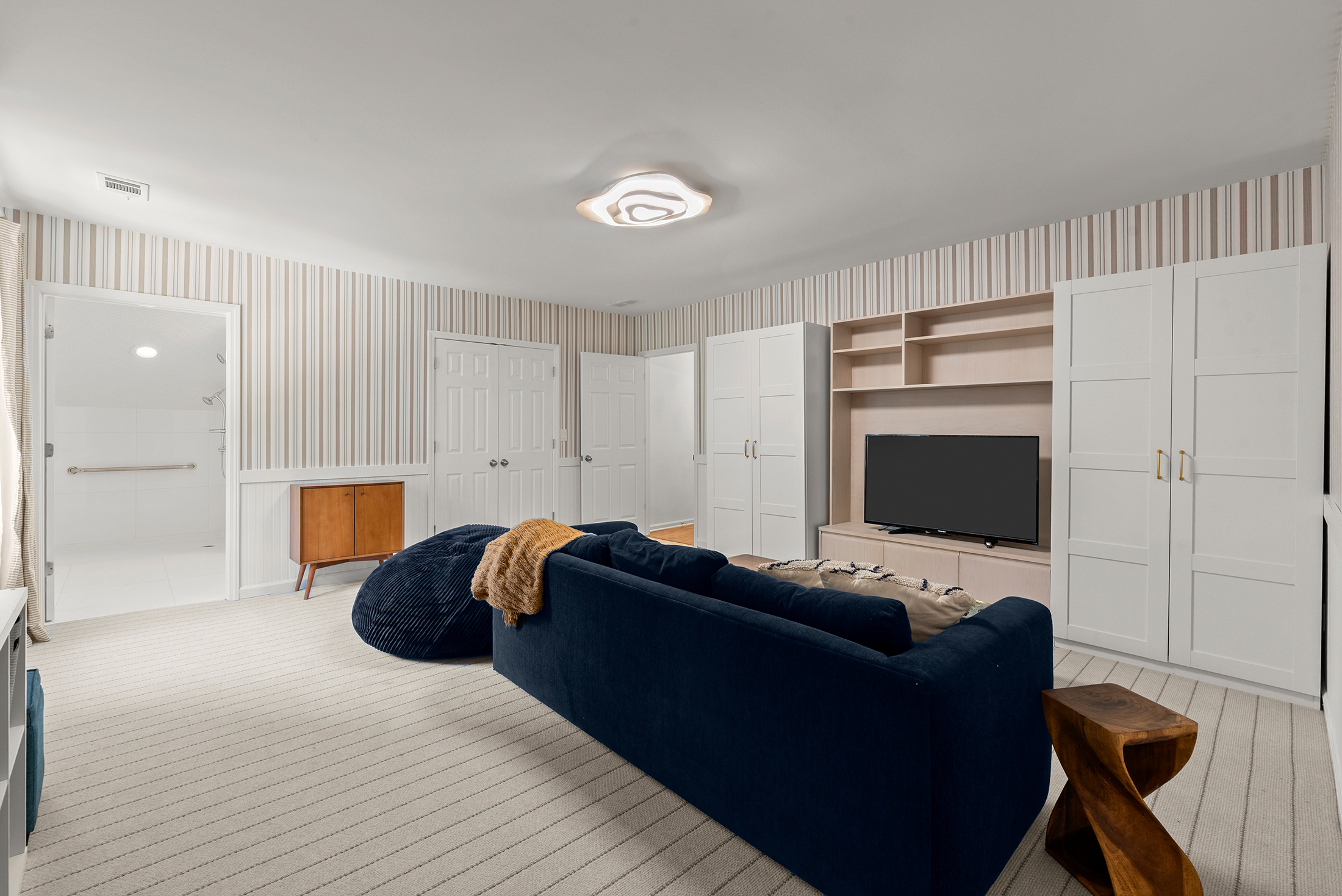  Move-in Ready Stunner in Highly Coveted Swim/Tennis Spalding Lake - 物件實景