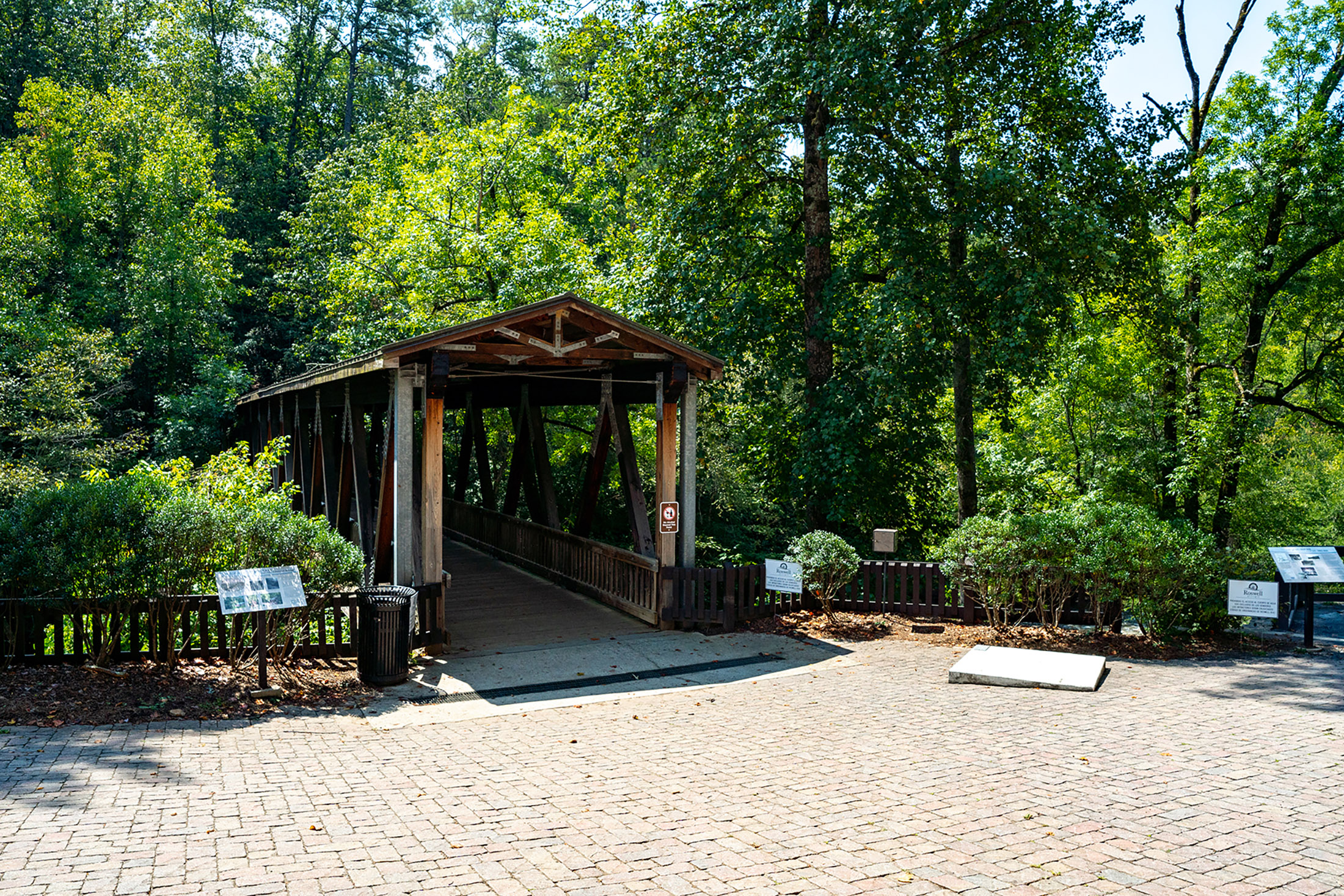  Introducing Another Sophisticated and Well-Crafted Home - 物件實景