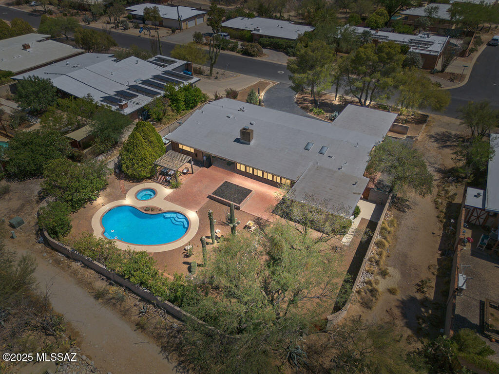 Tucson, Arizona, 85750, United States, 4 Bedrooms Bedrooms, ,3 BathroomsBathrooms,Residential,For Sale,1818132