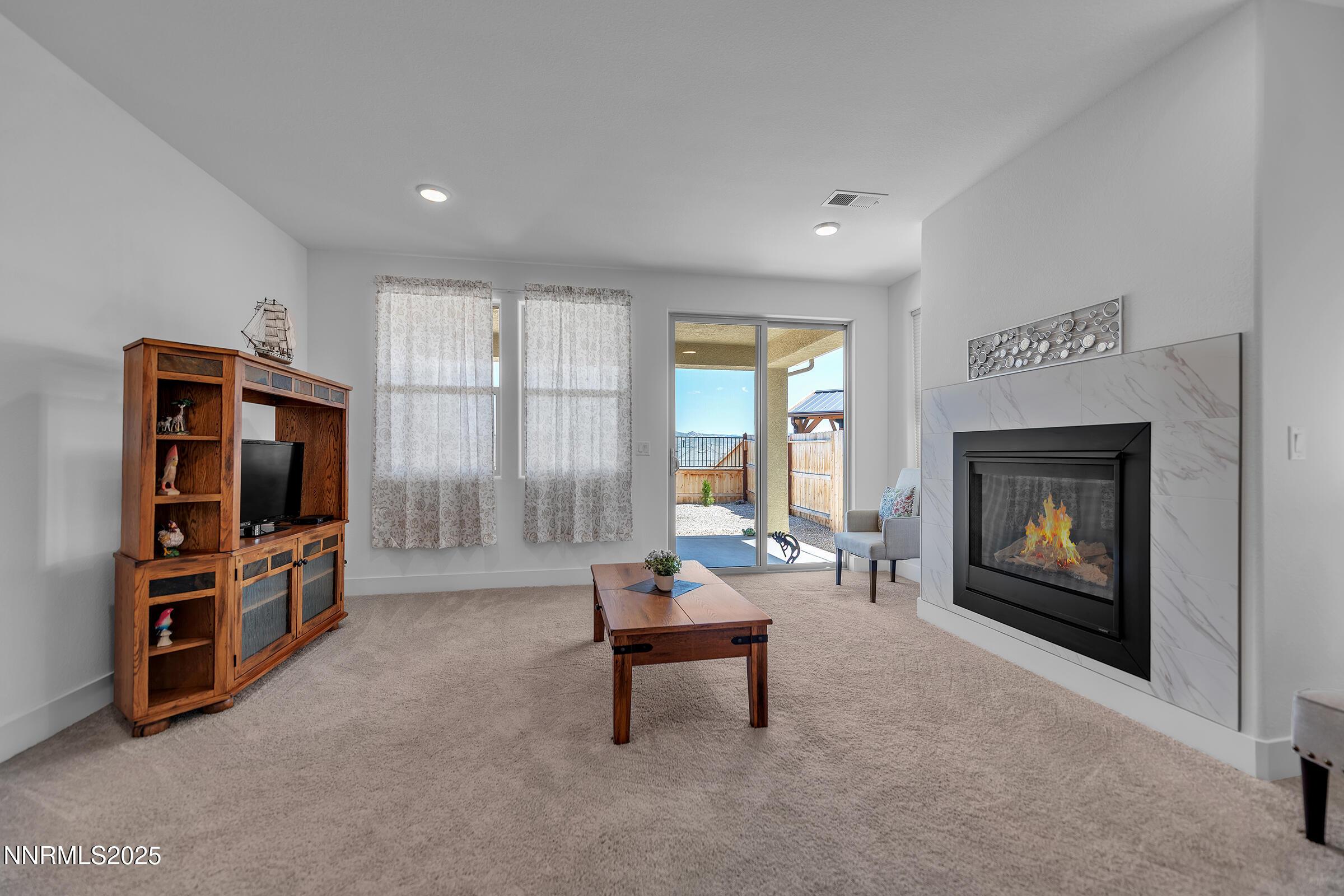 Carson City, Nevada, 89705, United States, ,Residential,For Sale,1892642