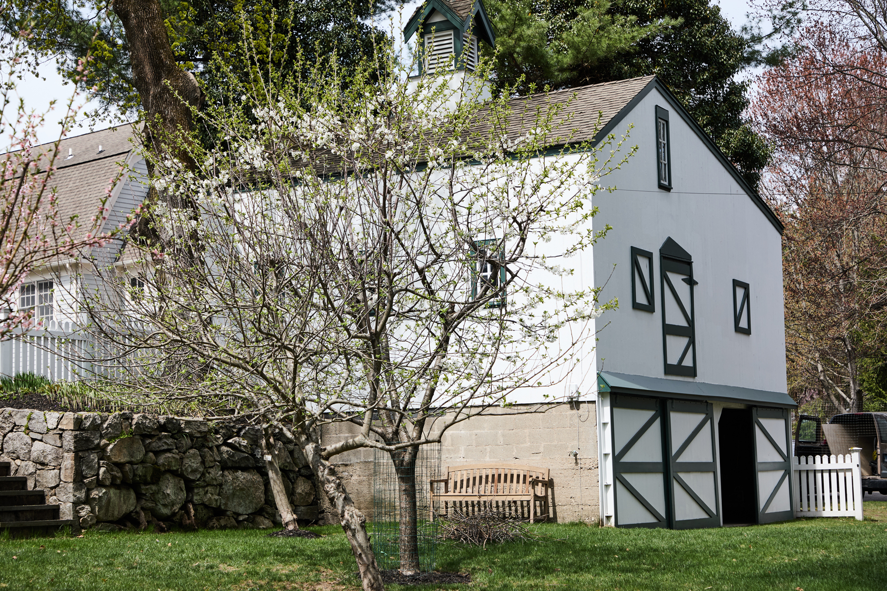  Sophisticated Architecture and Bucolic Charm - 物件實景