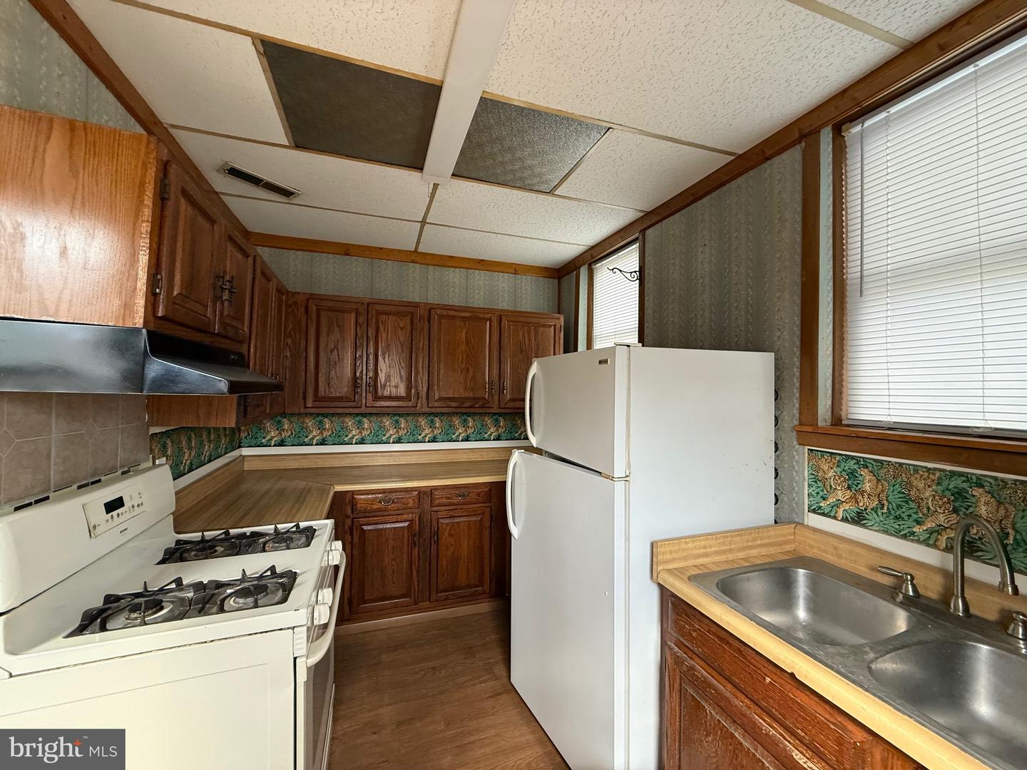 Hamilton, New Jersey, 08610, United States, 5 Bedrooms Bedrooms, ,3 BathroomsBathrooms,Residential,For Sale,1754062