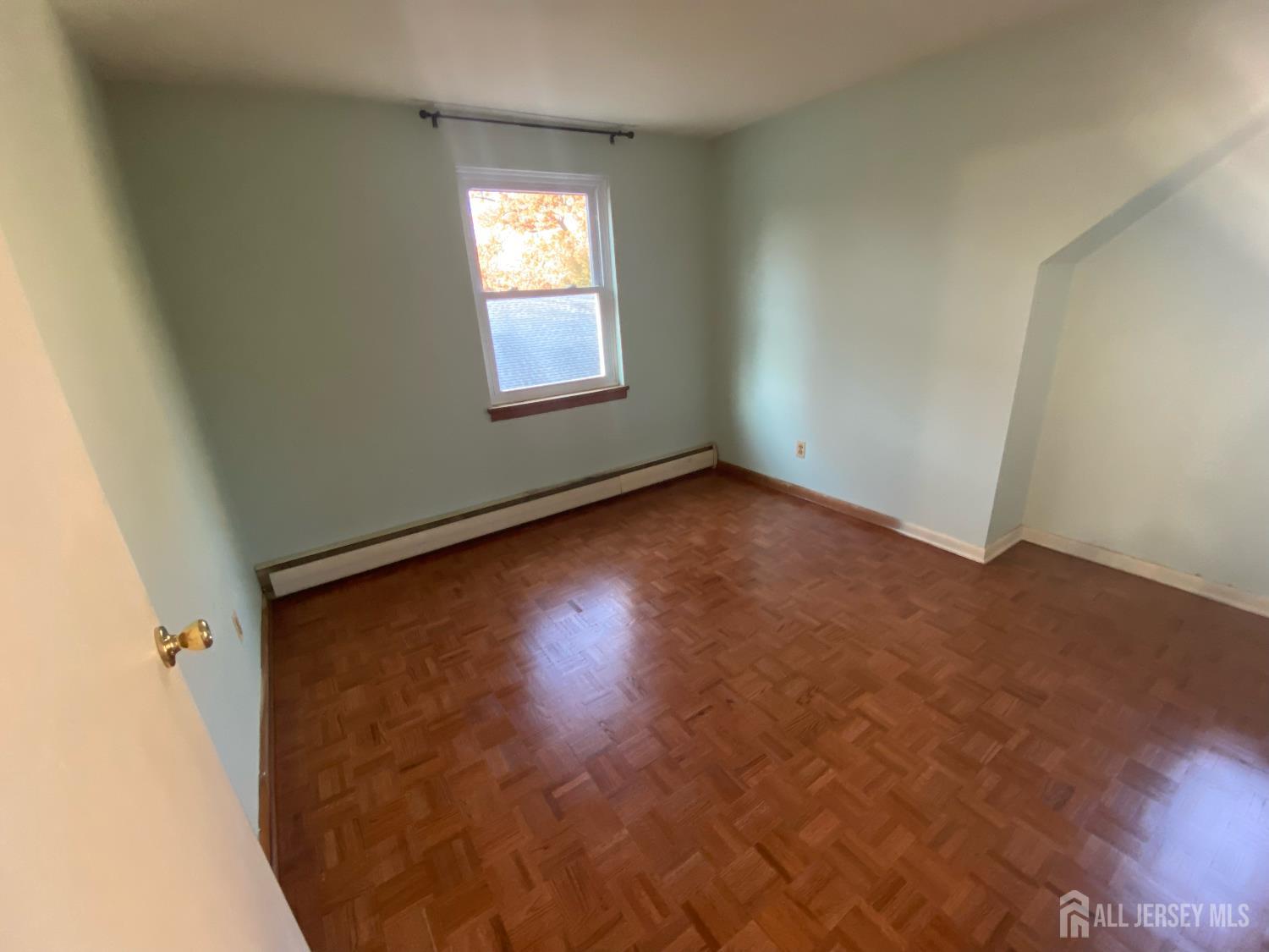 East Brunswick, New Jersey, 08816, United States, 5 Bedrooms Bedrooms, ,2 BathroomsBathrooms,Residential,For Sale,1956516