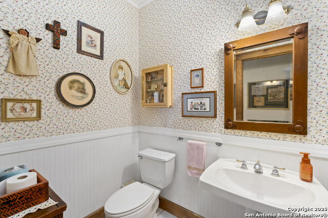 Lakehills, Texas, 78063, United States, 4 Bedrooms Bedrooms, ,5 BathroomsBathrooms,Residential,For Sale,1847540