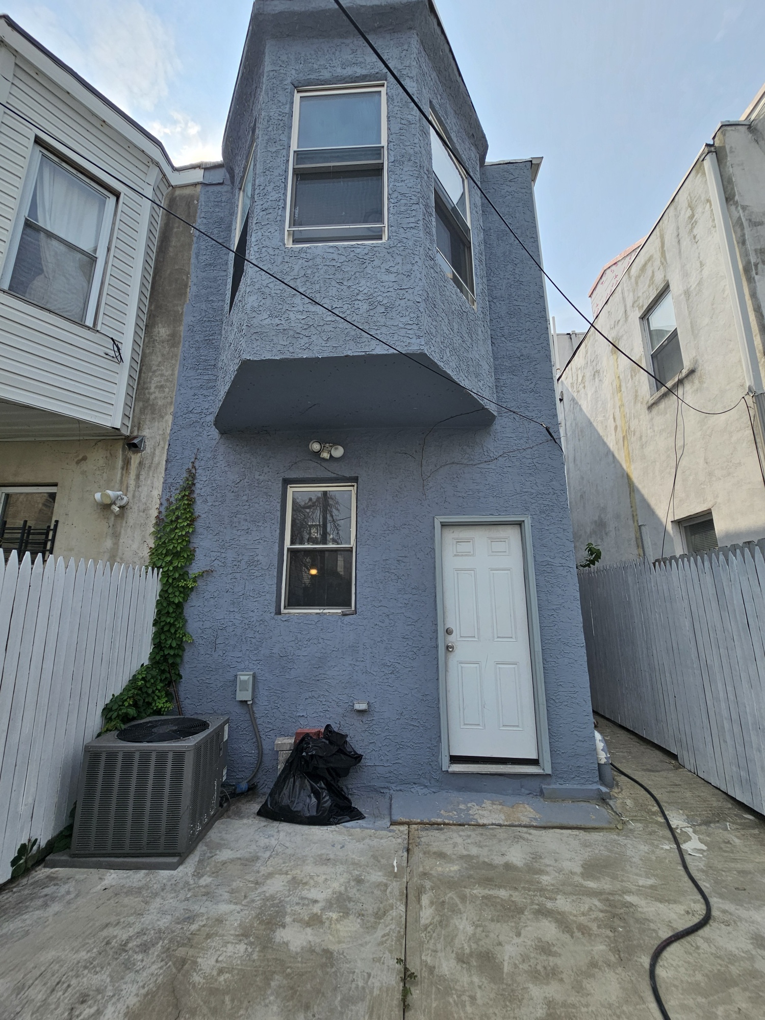 Philadelphia, Pennsylvania, 19145, United States, 4 Bedrooms Bedrooms, ,3 BathroomsBathrooms,Residential,For Sale,1979613