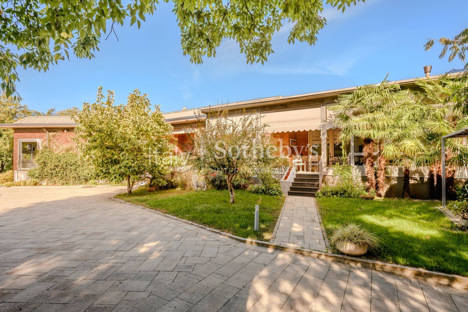  Modern villa surrounded by nature - 物件實景