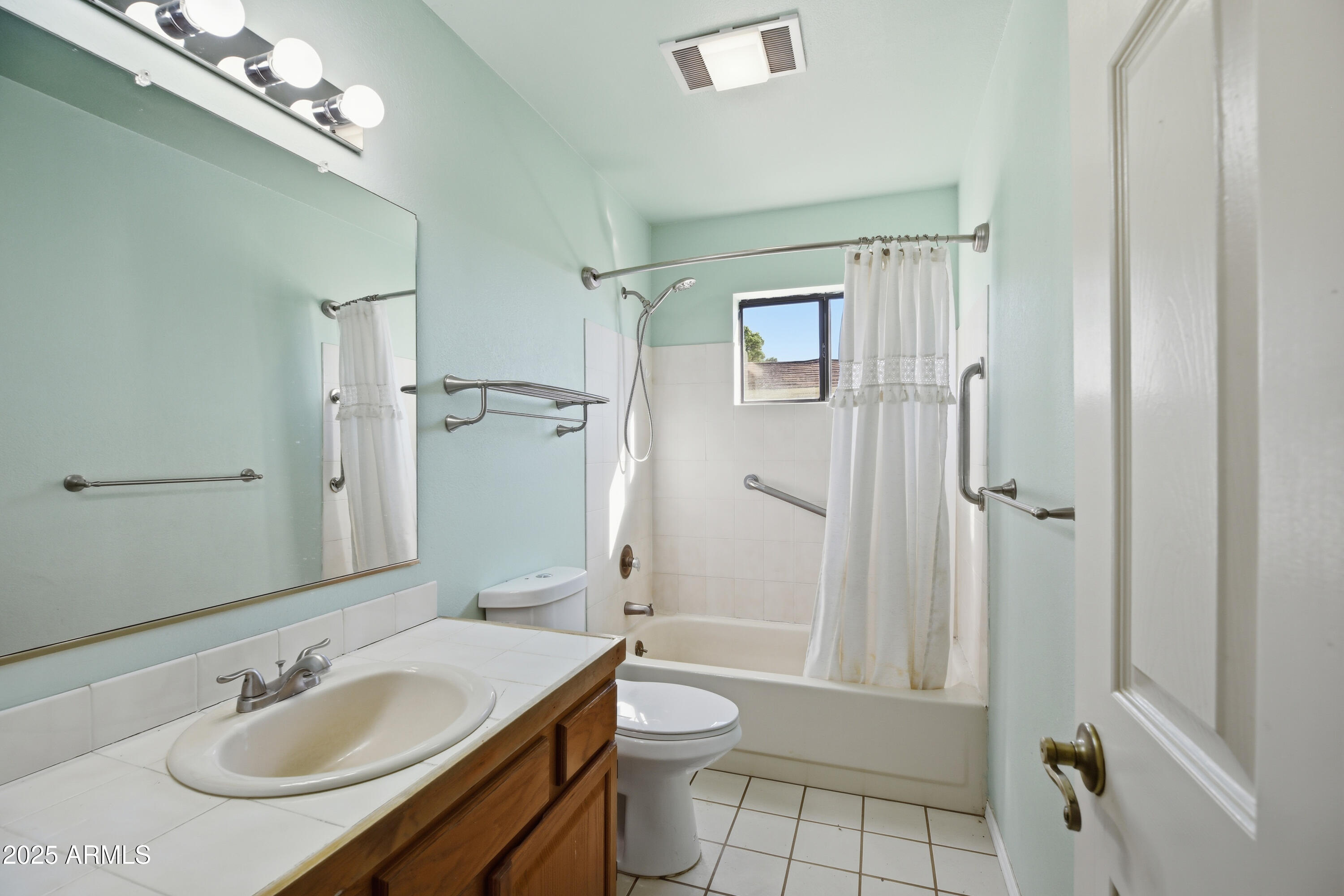 Cottonwood, Arizona, 86326, United States, 3 Bedrooms Bedrooms, ,2 BathroomsBathrooms,Residential,For Sale,1991940