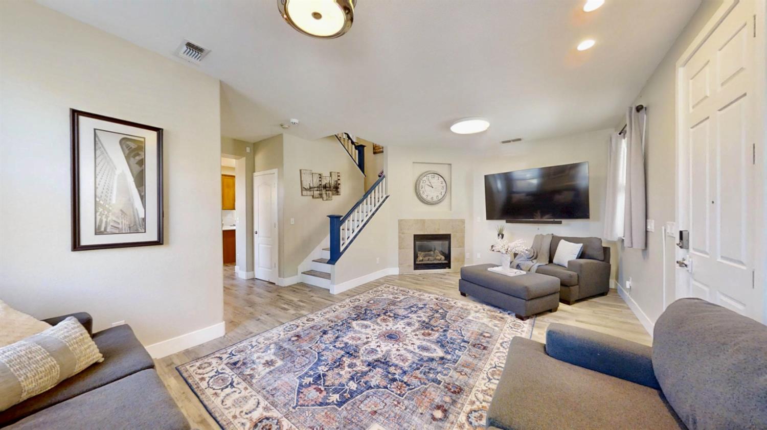 Sacramento, California, 95835, United States, 4 Bedrooms Bedrooms, ,3 BathroomsBathrooms,Residential,For Sale,1887993