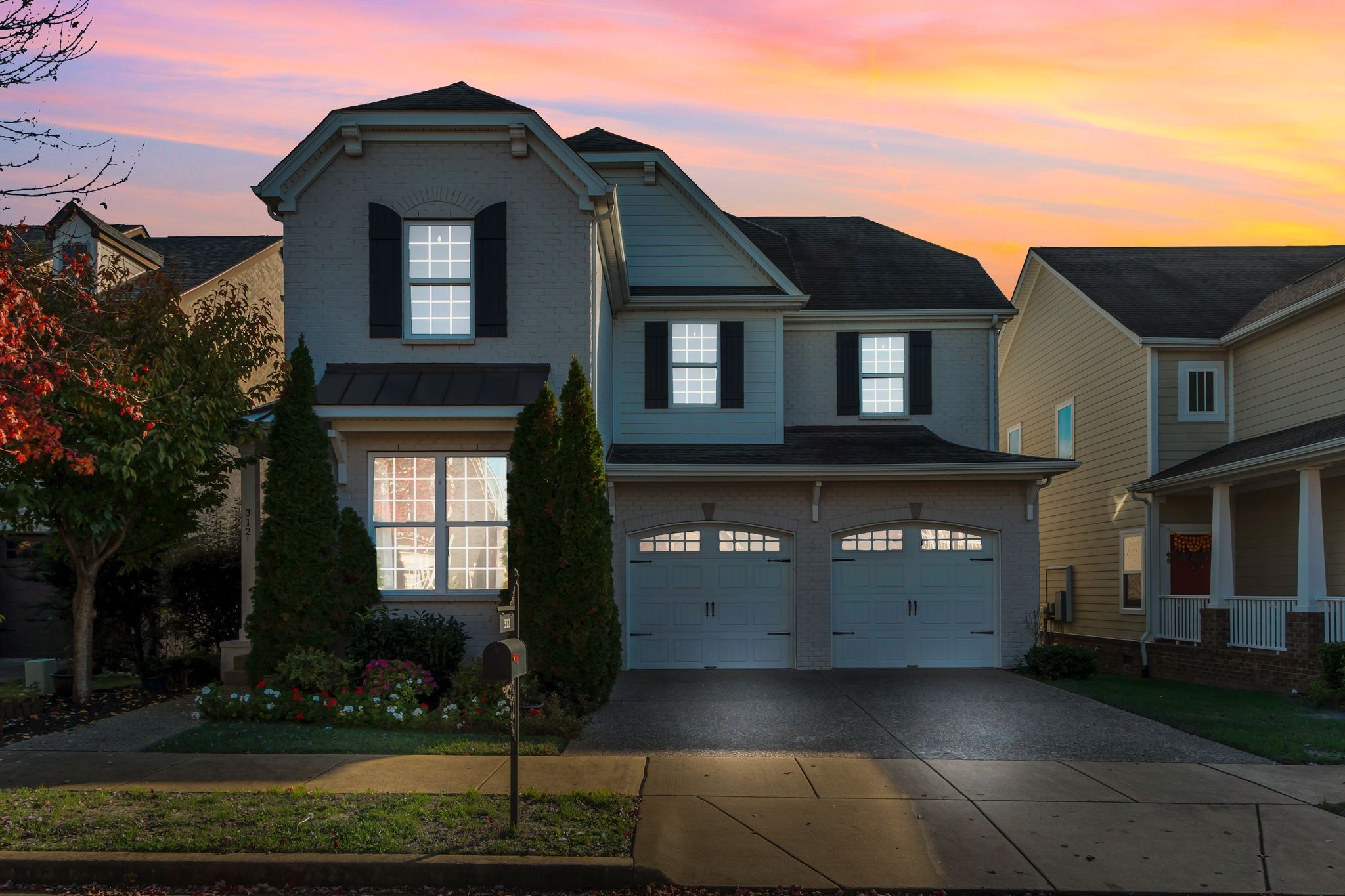 Franklin, Tennessee, 37064, United States, 4 Bedrooms Bedrooms, ,4 BathroomsBathrooms,Residential,For Sale,1989475