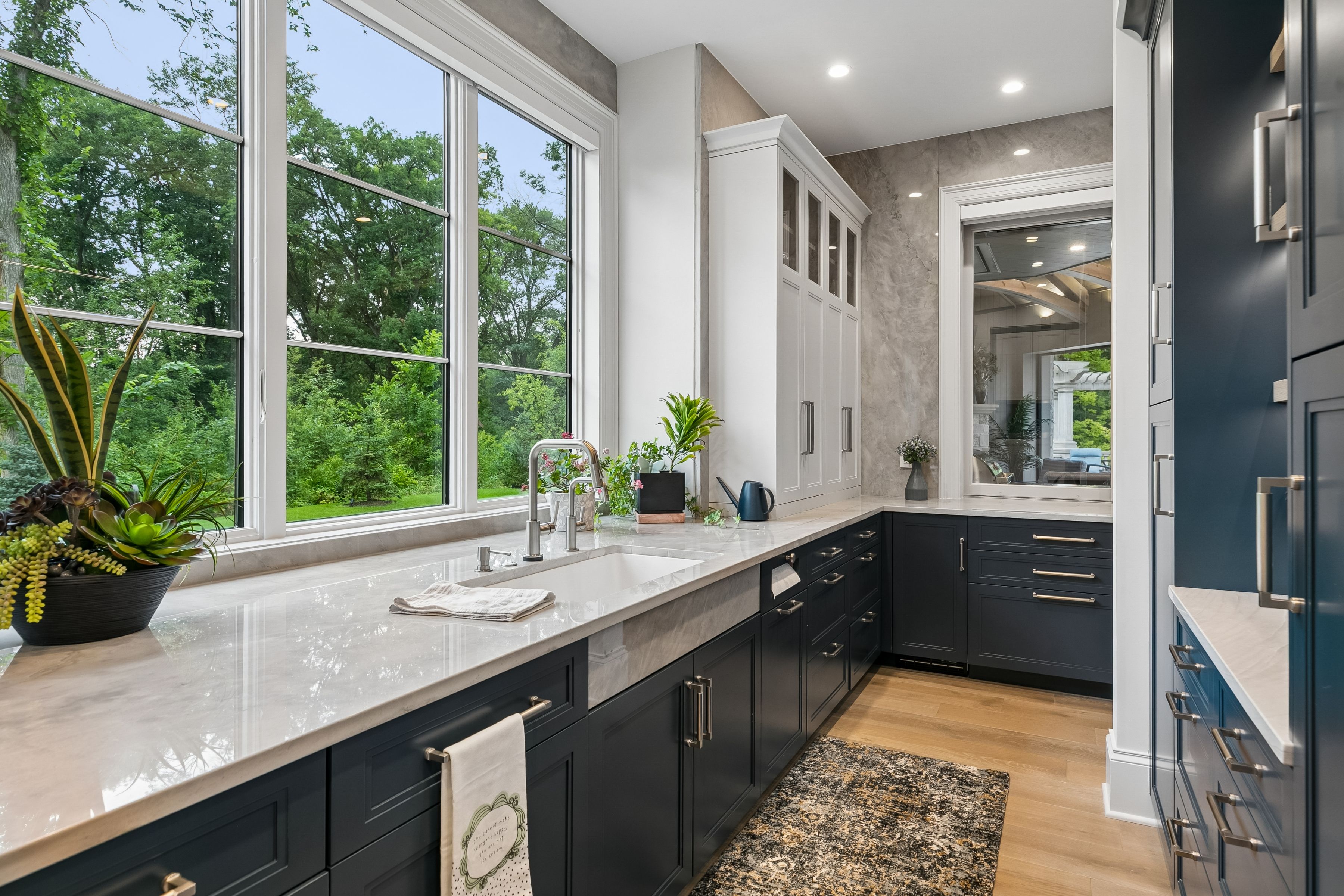  Timeless Elegance on a Private North Oaks Setting - 物件實景