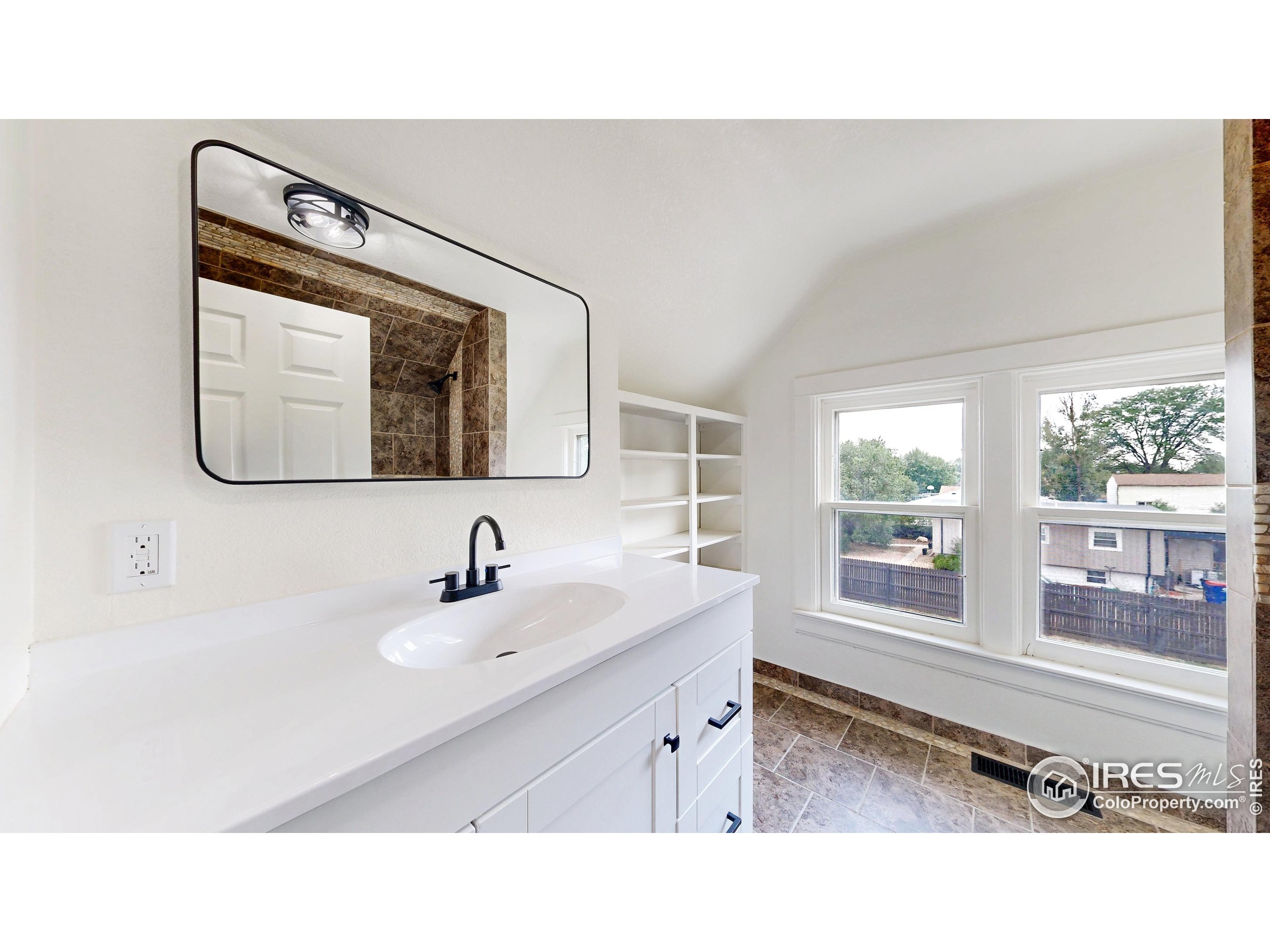 Milliken, Colorado, 80543, United States, 5 Bedrooms Bedrooms, ,1 BathroomBathrooms,Residential,For Sale,1896024