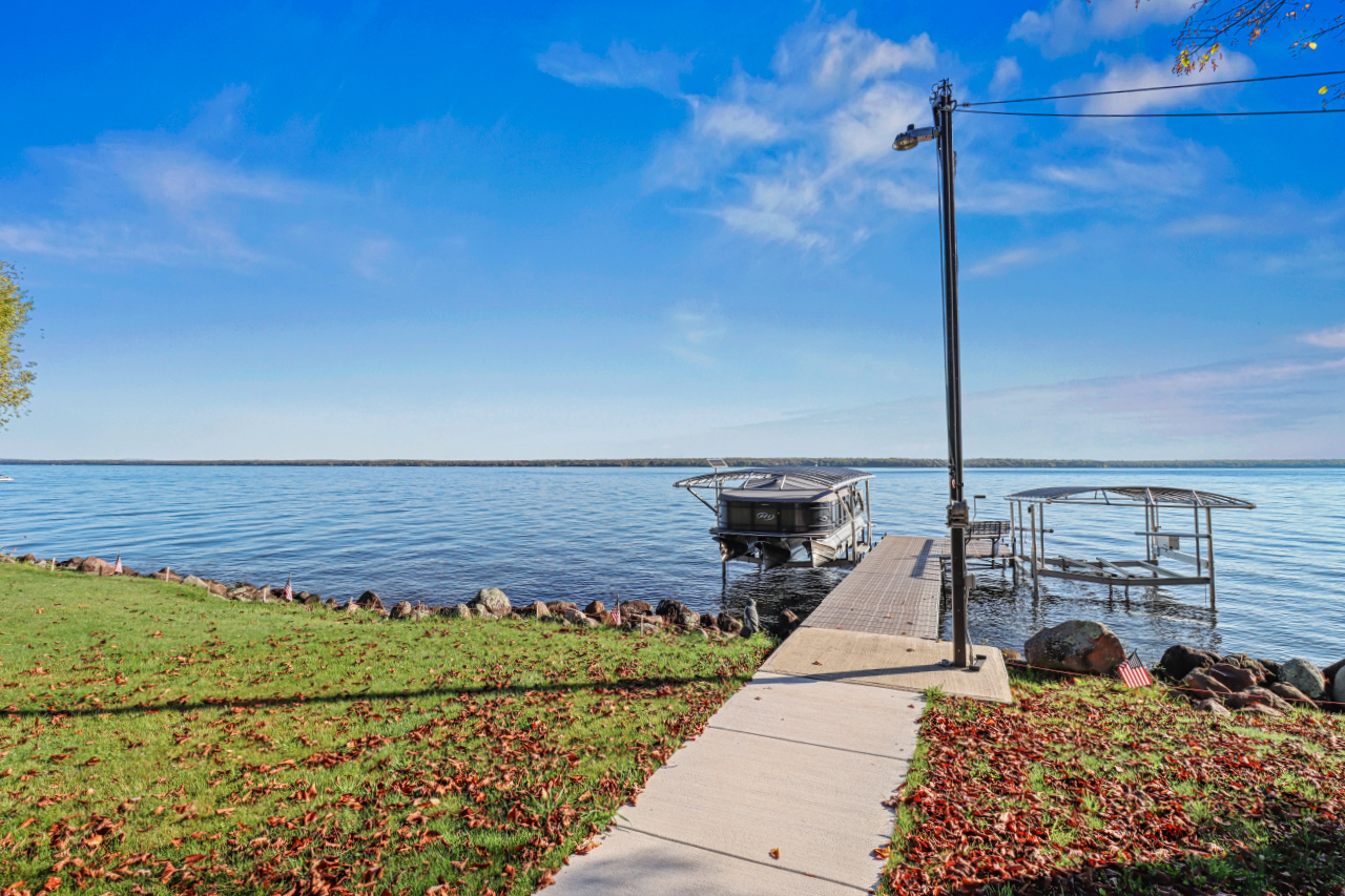 Marenisco, Wisconsin, 49947, United States, 4 Bedrooms Bedrooms, ,4 BathroomsBathrooms,Residential,For Sale,1984446