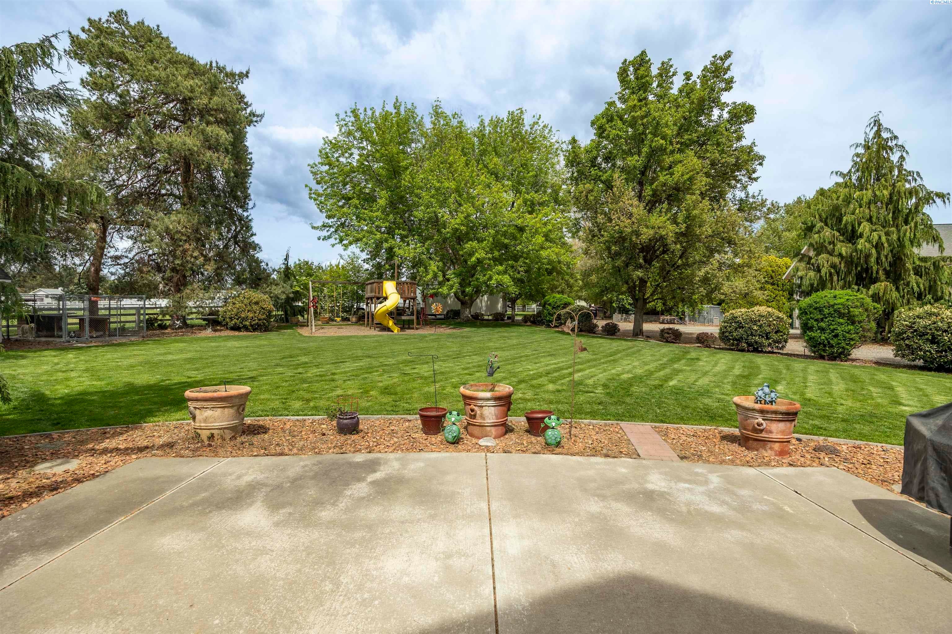 Pasco, Washington, 99301, United States, 3 Bedrooms Bedrooms, ,3 BathroomsBathrooms,Residential,For Sale,1979985