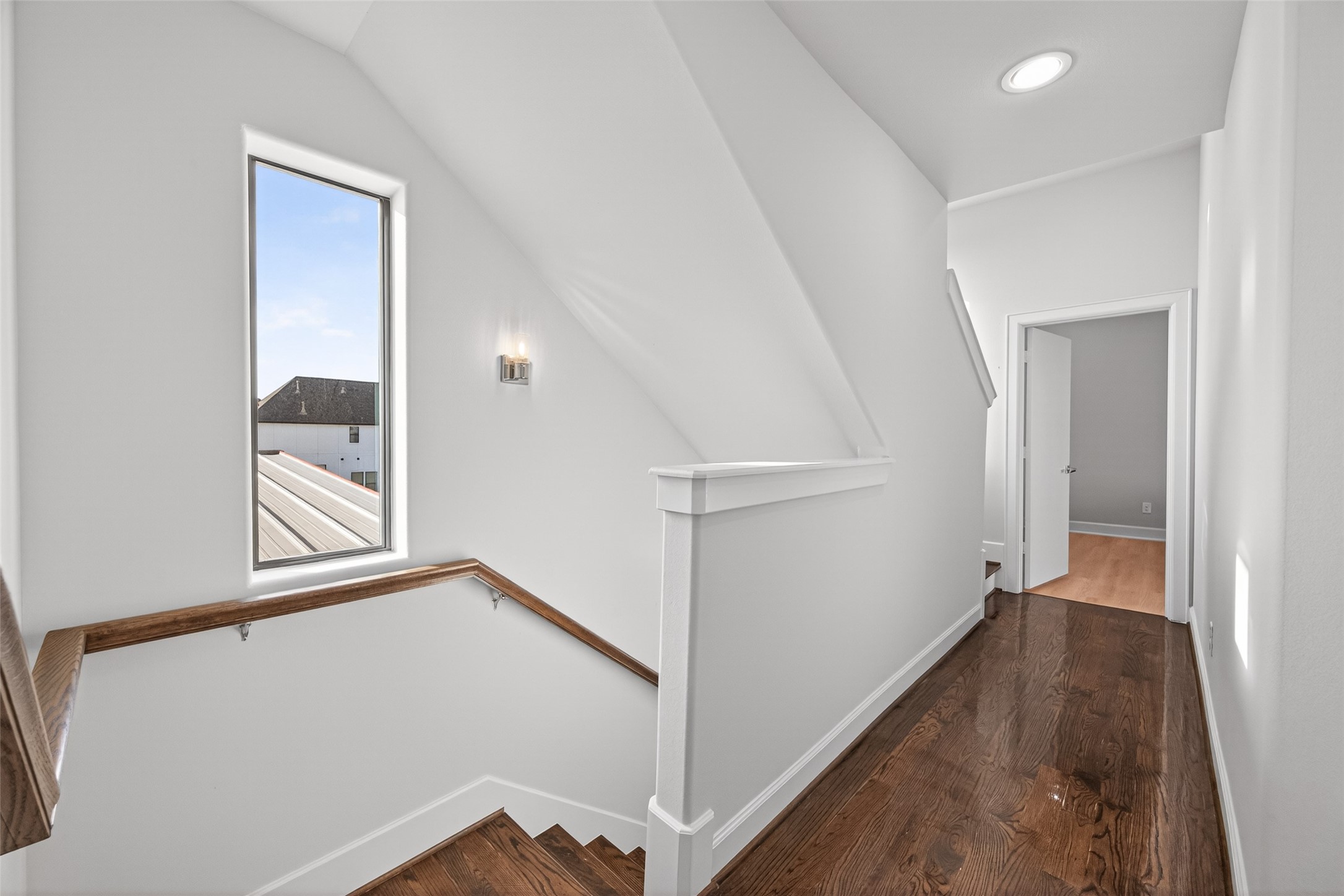  5313 Inker Street - 物件實景