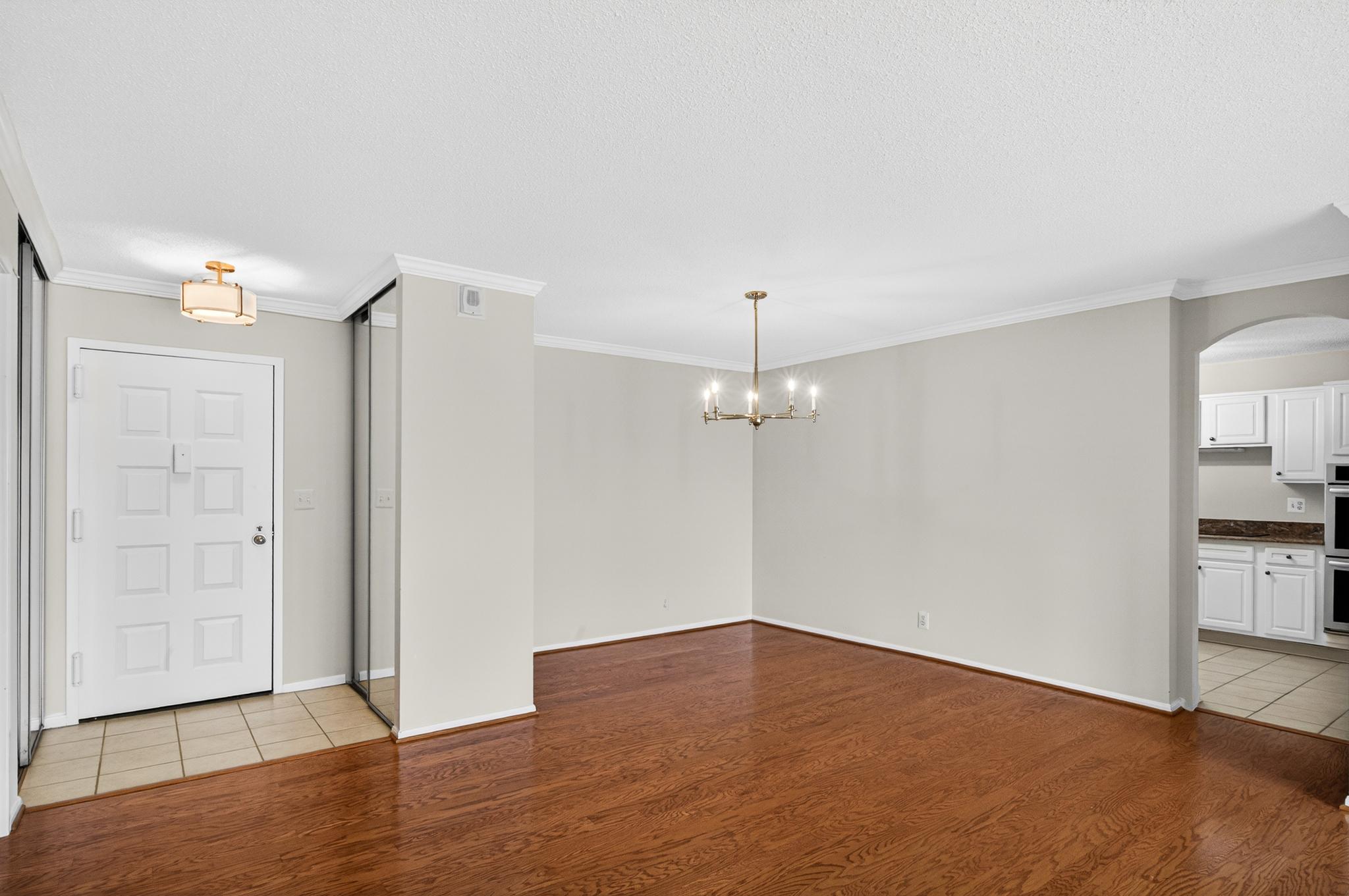  8380 Greensboro Drive, Mclean, VA, 22102 - 物件實景