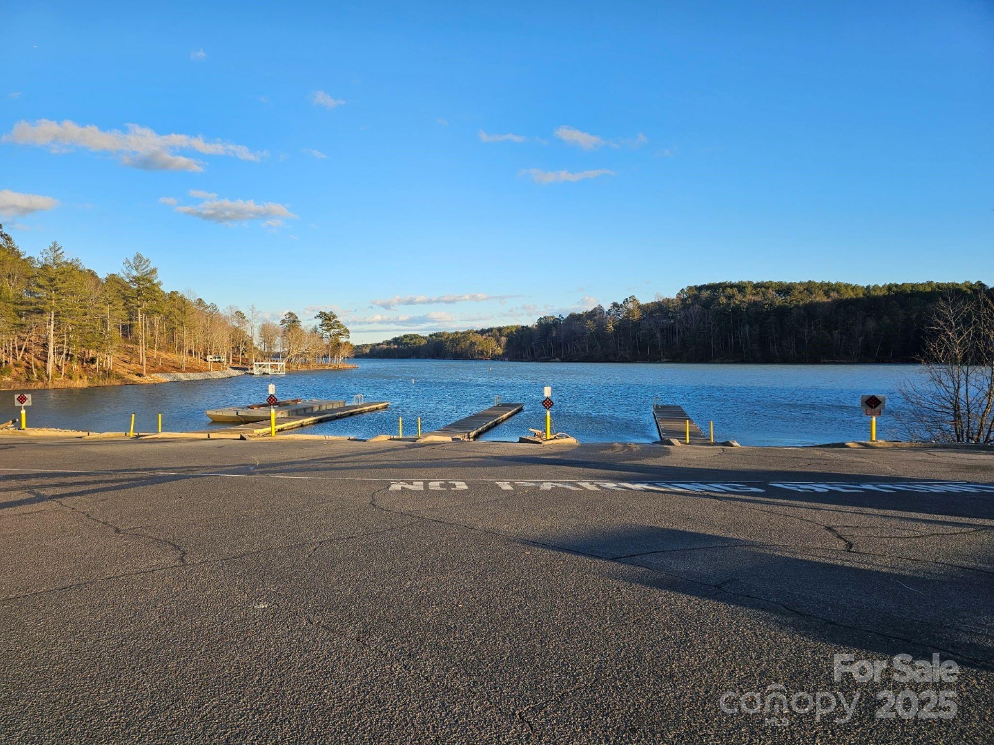Connelly Springs, North Carolina, 28612, United States, 3 Bedrooms Bedrooms, ,3 BathroomsBathrooms,Residential,For Sale,1982824