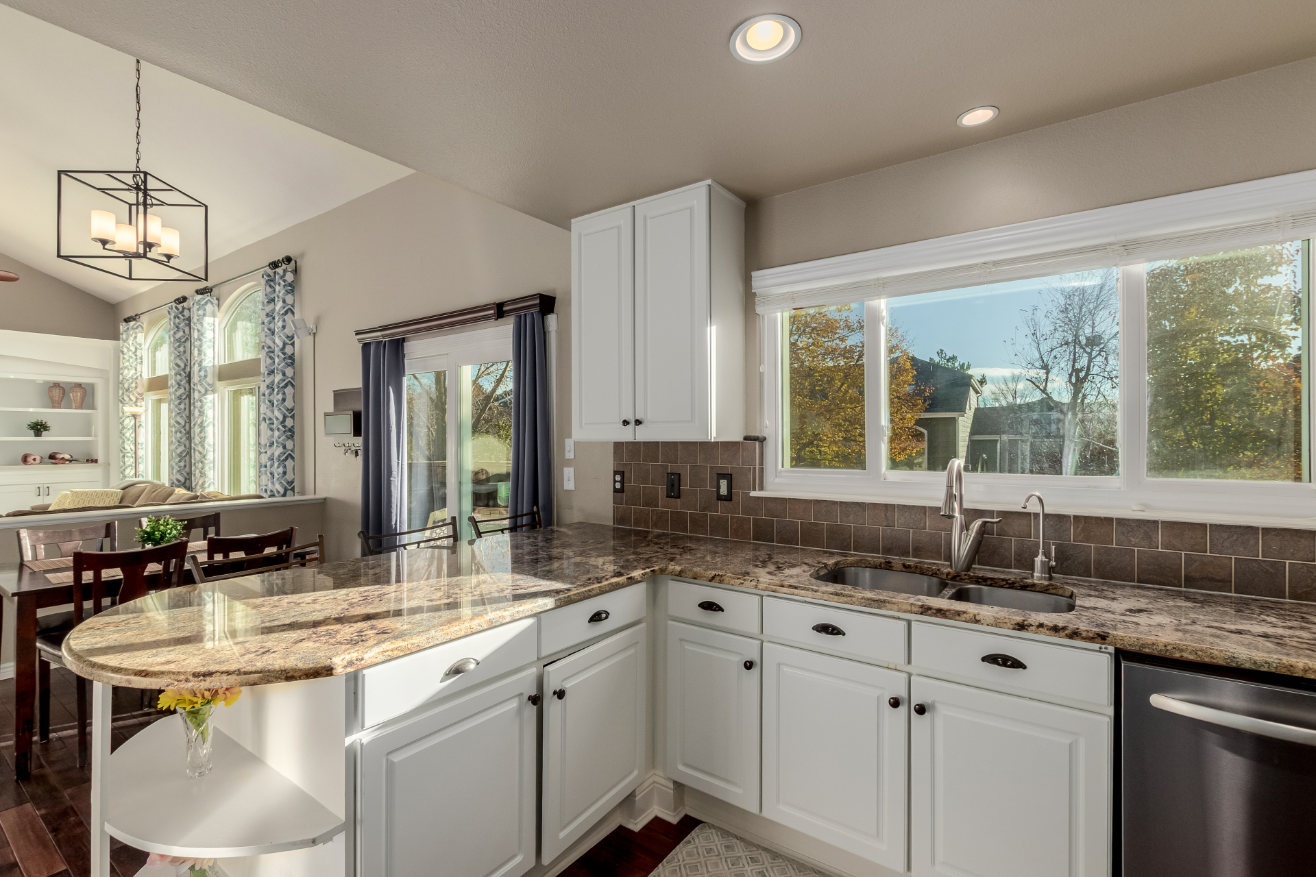 Highlands Ranch, Colorado, 80129, United States, 4 Bedrooms Bedrooms, ,3 BathroomsBathrooms,Residential,For Sale,1987308