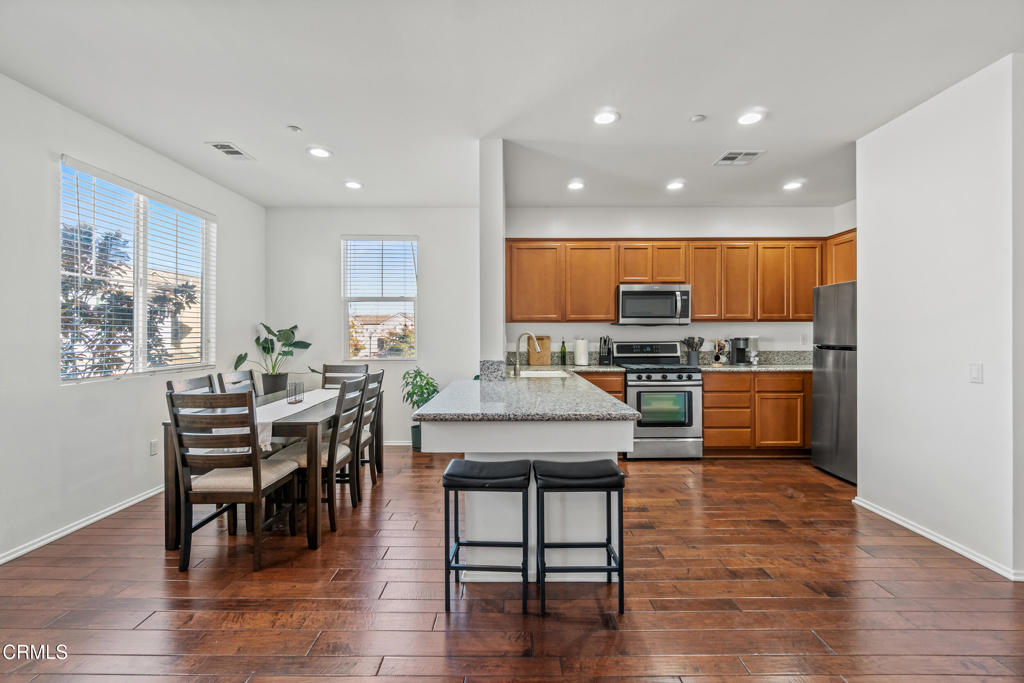 Oxnard, California, 93036, United States, 2 Bedrooms Bedrooms, ,2 BathroomsBathrooms,Residential,For Sale,2001490