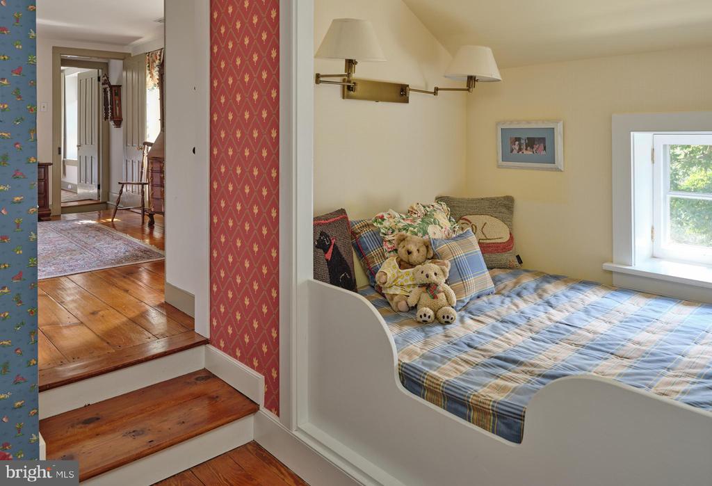 Newtown, Pennsylvania, 18940, United States, 4 Bedrooms Bedrooms, ,4 BathroomsBathrooms,Residential,For Sale,1995554