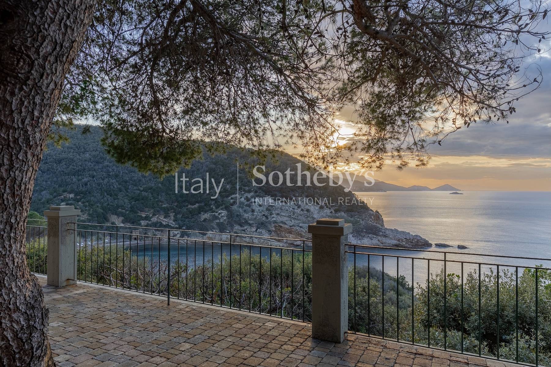 Elegant Villa with Panoramic Sea Views - 物件實景