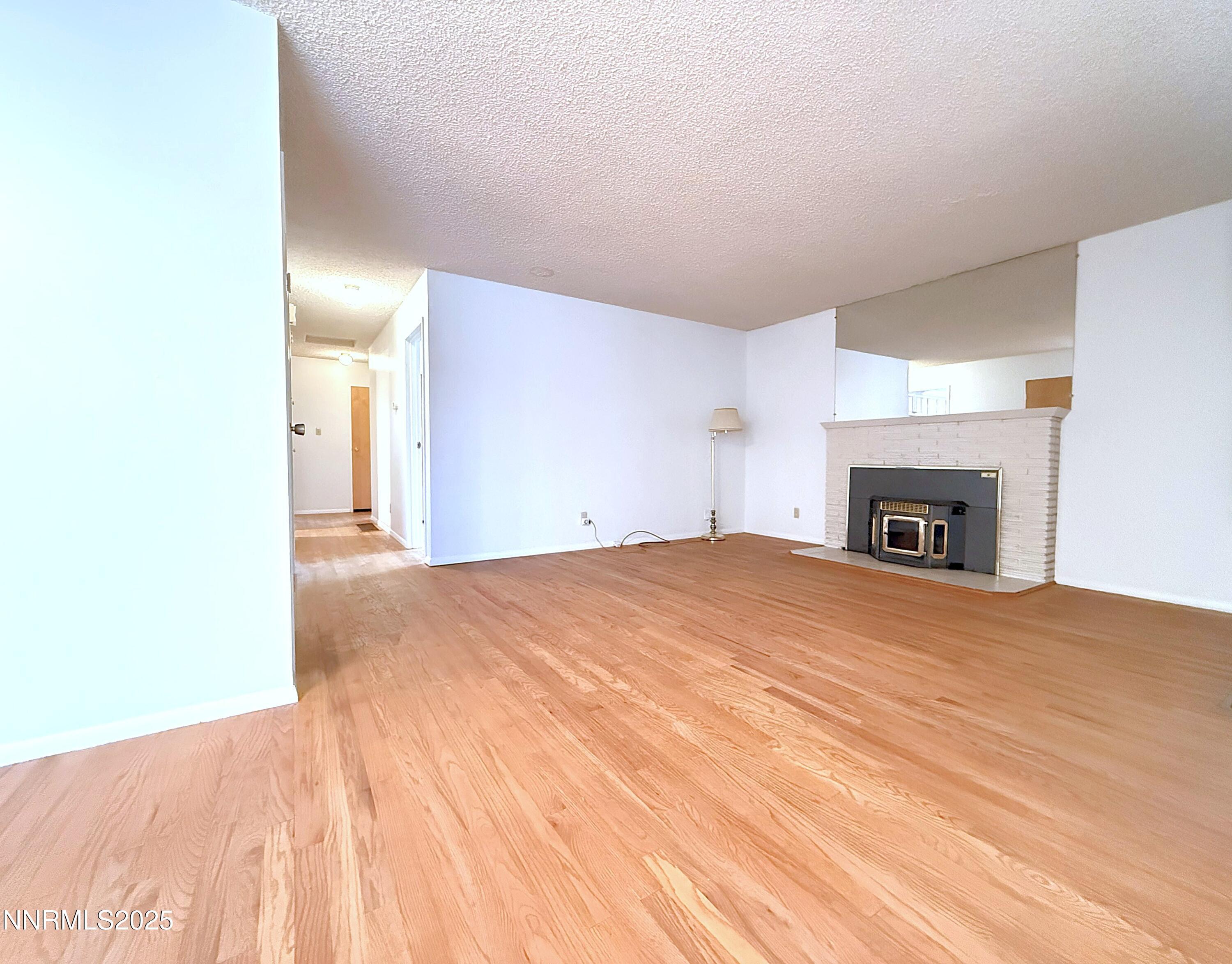 Reno, Nevada, 89503, United States, 4 Bedrooms Bedrooms, ,2 BathroomsBathrooms,Residential,For Sale,1849793