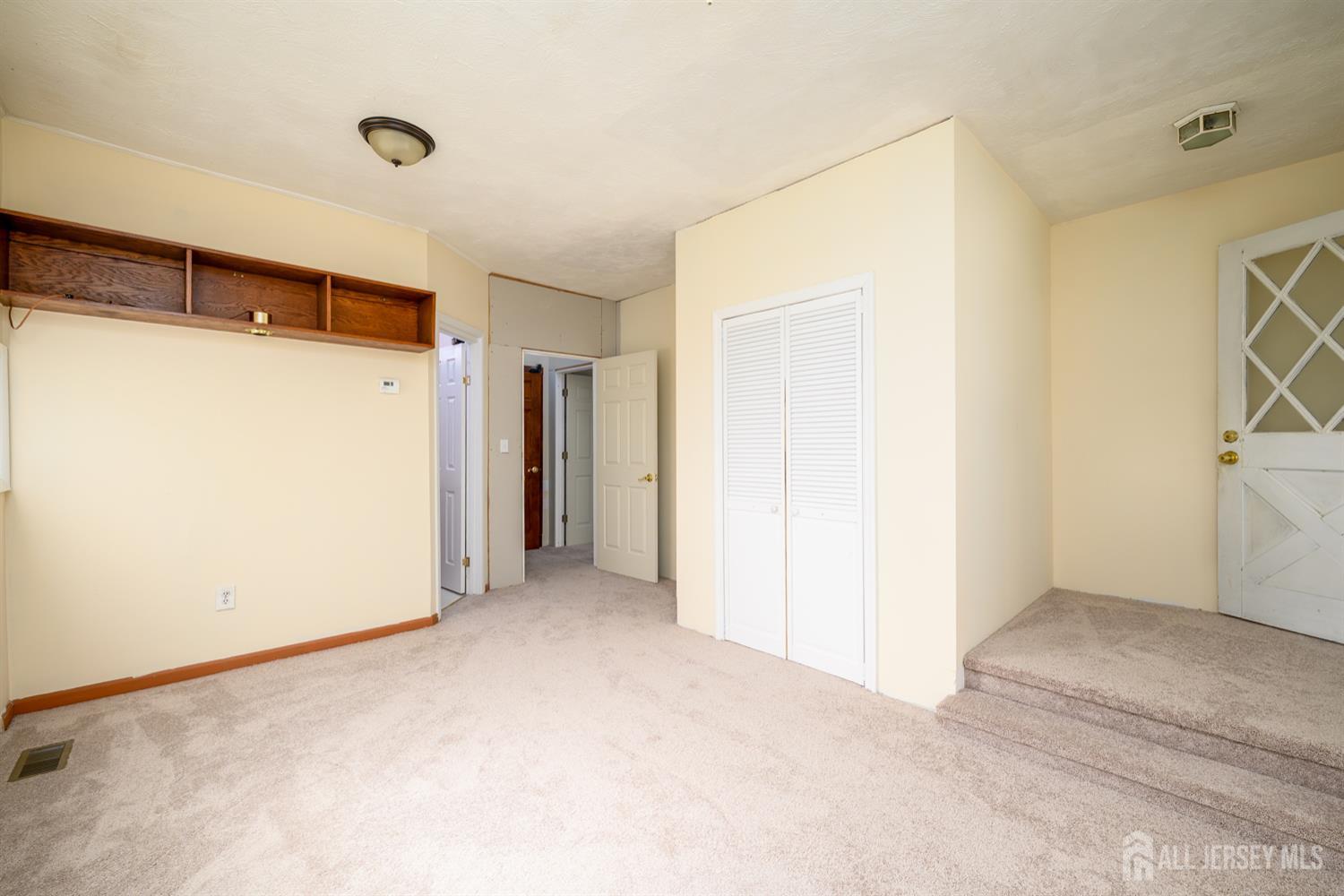 Edison, New Jersey, 08817, United States, 3 Bedrooms Bedrooms, ,2 BathroomsBathrooms,Residential,For Sale,1958154