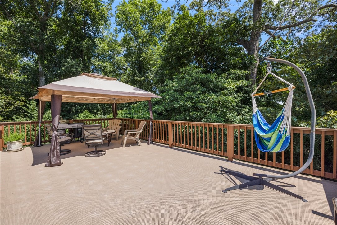 North Kingstown, Rhode Island, 02874, United States, 3 Bedrooms Bedrooms, ,2 BathroomsBathrooms,Residential,For Sale,1906008