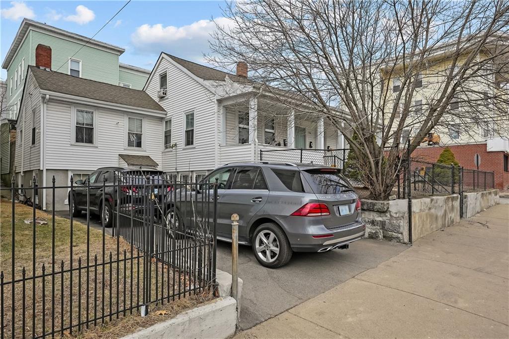 Woonsocket, Rhode Island, 02895, United States, 7 Bedrooms Bedrooms, ,3 BathroomsBathrooms,Residential,For Sale,1935382