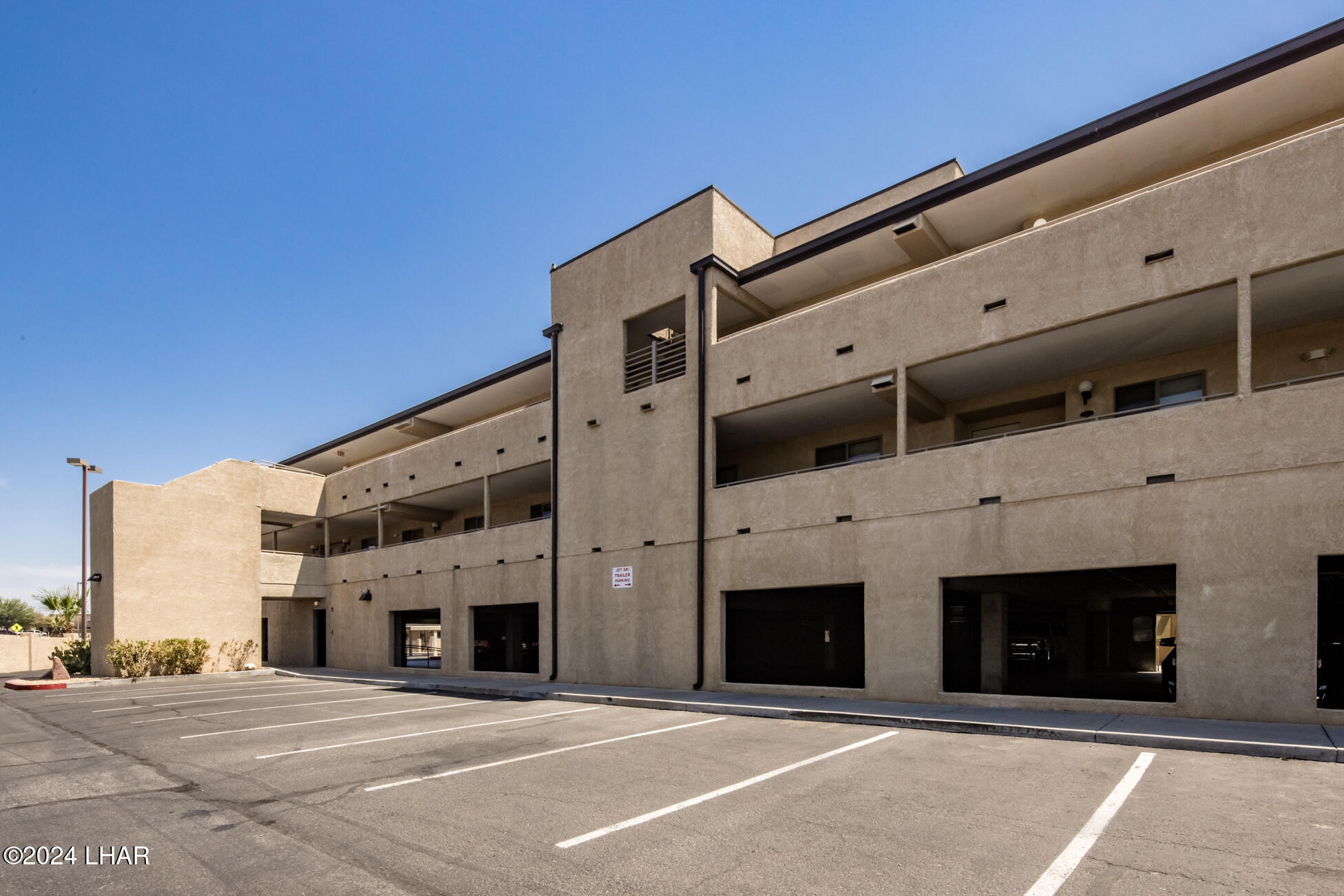 Lake Havasu City, Arizona, 86403, United States, 2 Bedrooms Bedrooms, ,1 BathroomBathrooms,Residential,For Sale,1838731