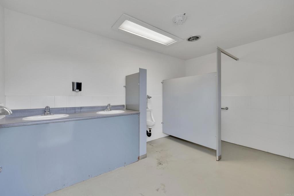Oceanside, California, 92057, United States, 3 Bedrooms Bedrooms, ,2 BathroomsBathrooms,Residential,For Sale,1939710