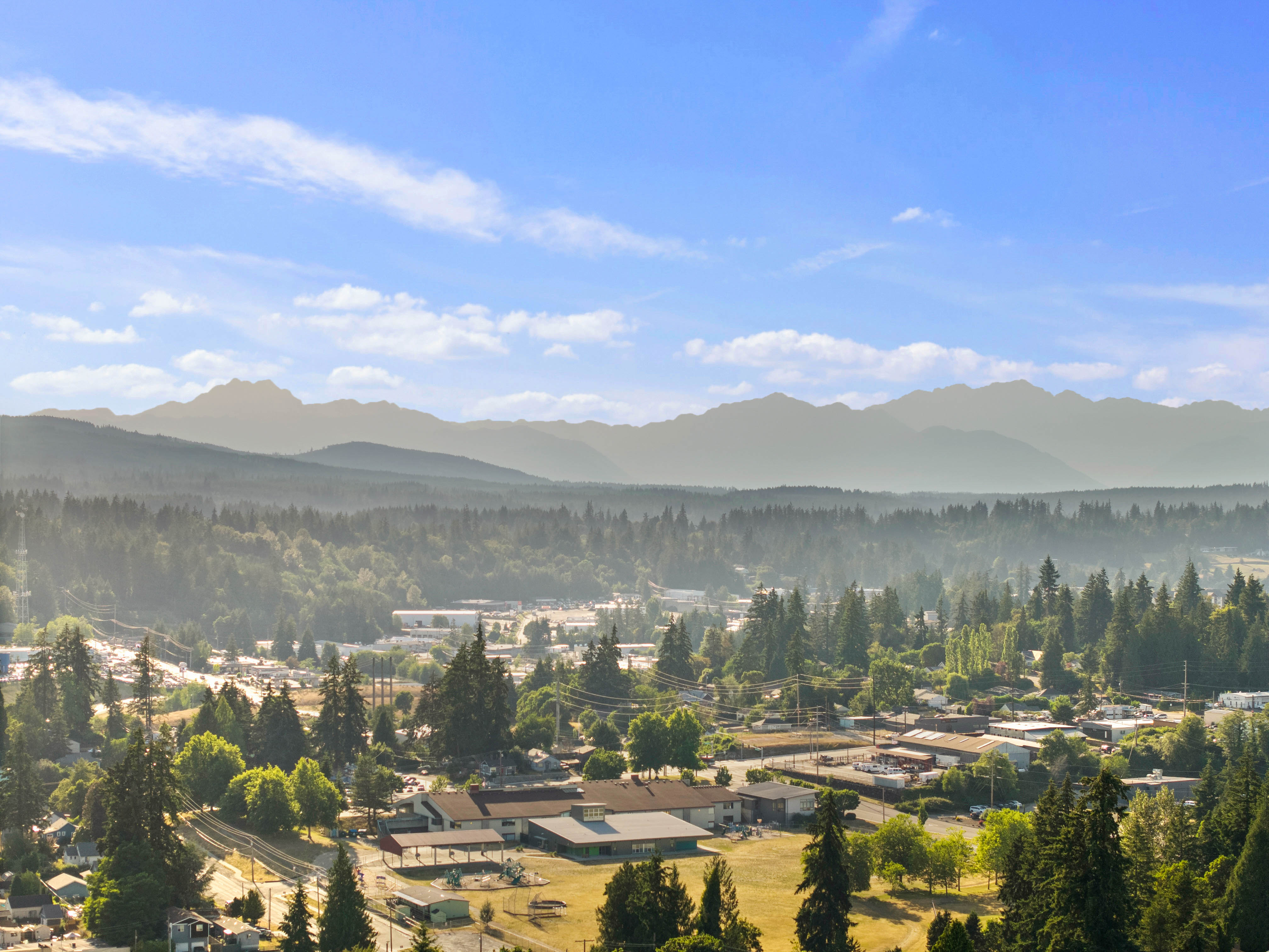  732 S. Summit Ave, Bremerton, WA 98312 - 物件實景