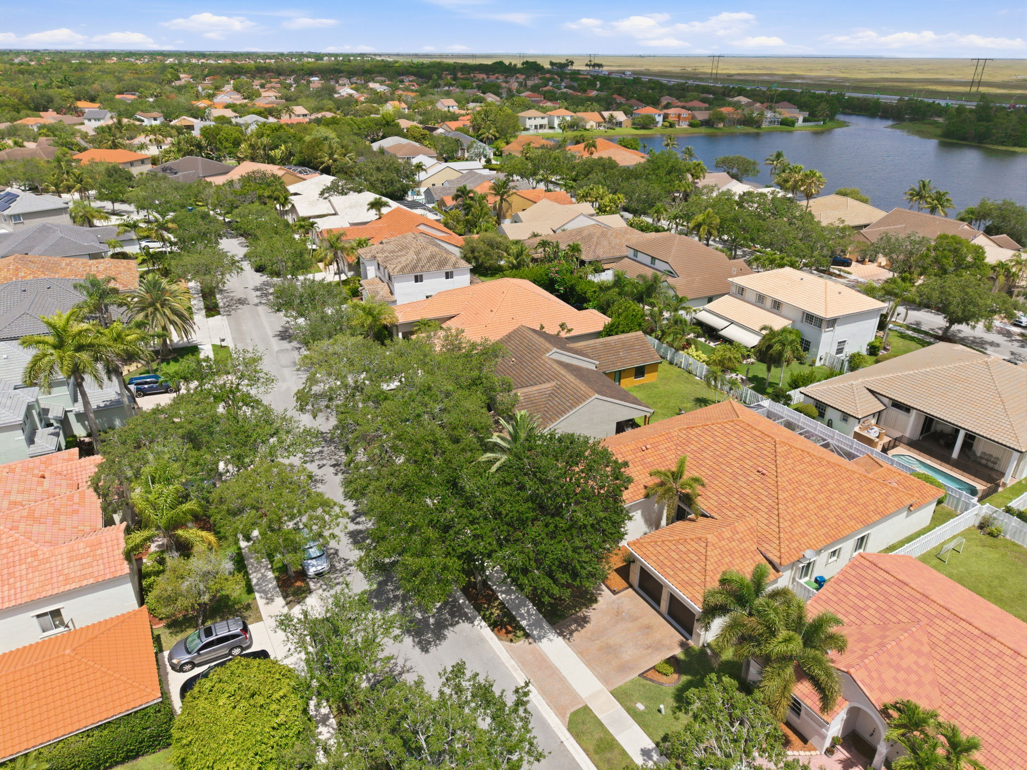  832 Heritage Drive, Weston, FL, 33326 - 物件實景