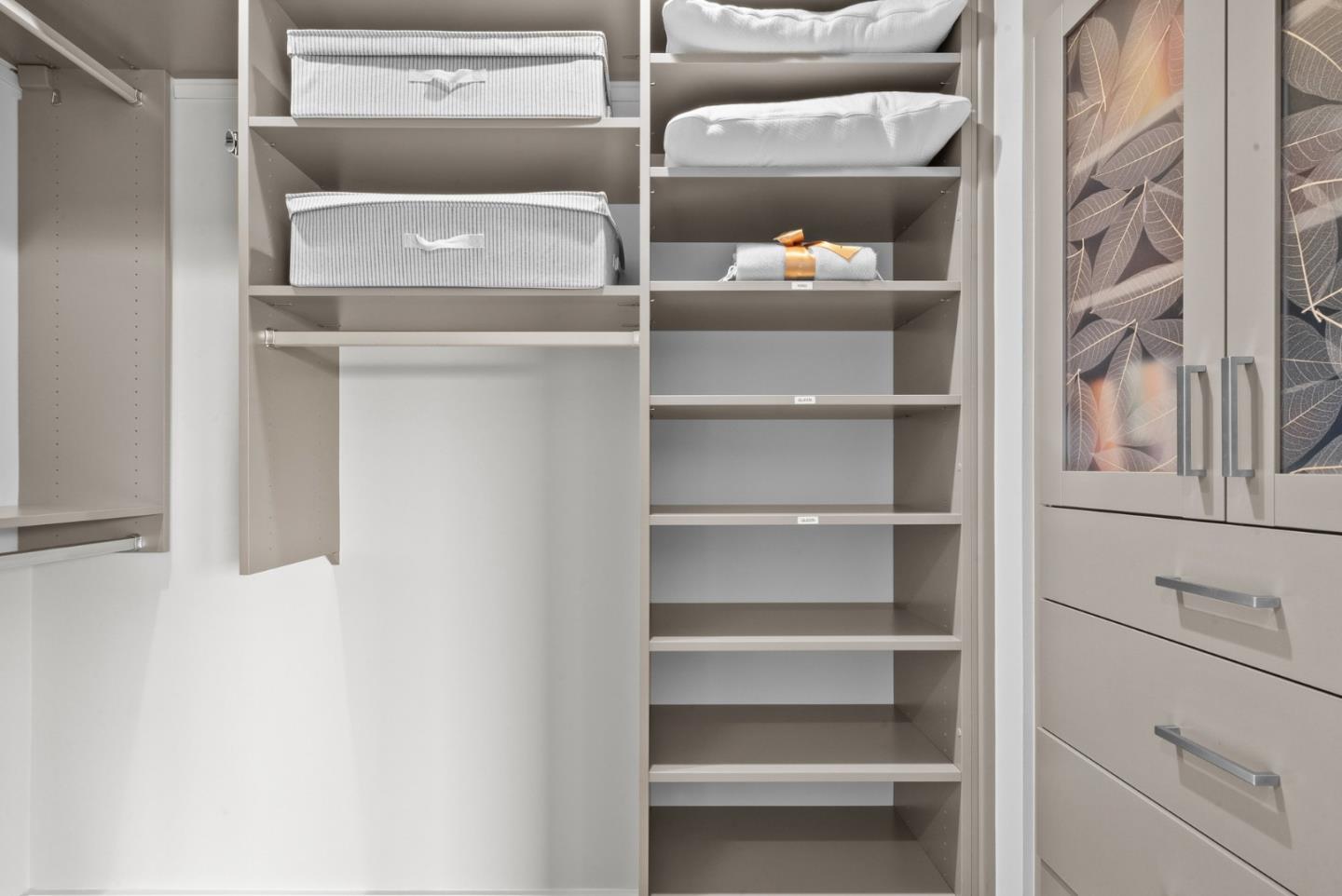 Los Gatos, California, 95030, United States, 5 Bedrooms Bedrooms, ,6 BathroomsBathrooms,Residential,For Sale,1997013