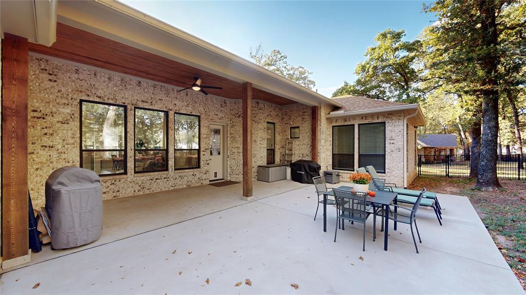 Mabank, Texas, 75156, United States, 3 Bedrooms Bedrooms, ,3 BathroomsBathrooms,Residential,For Sale,1827863