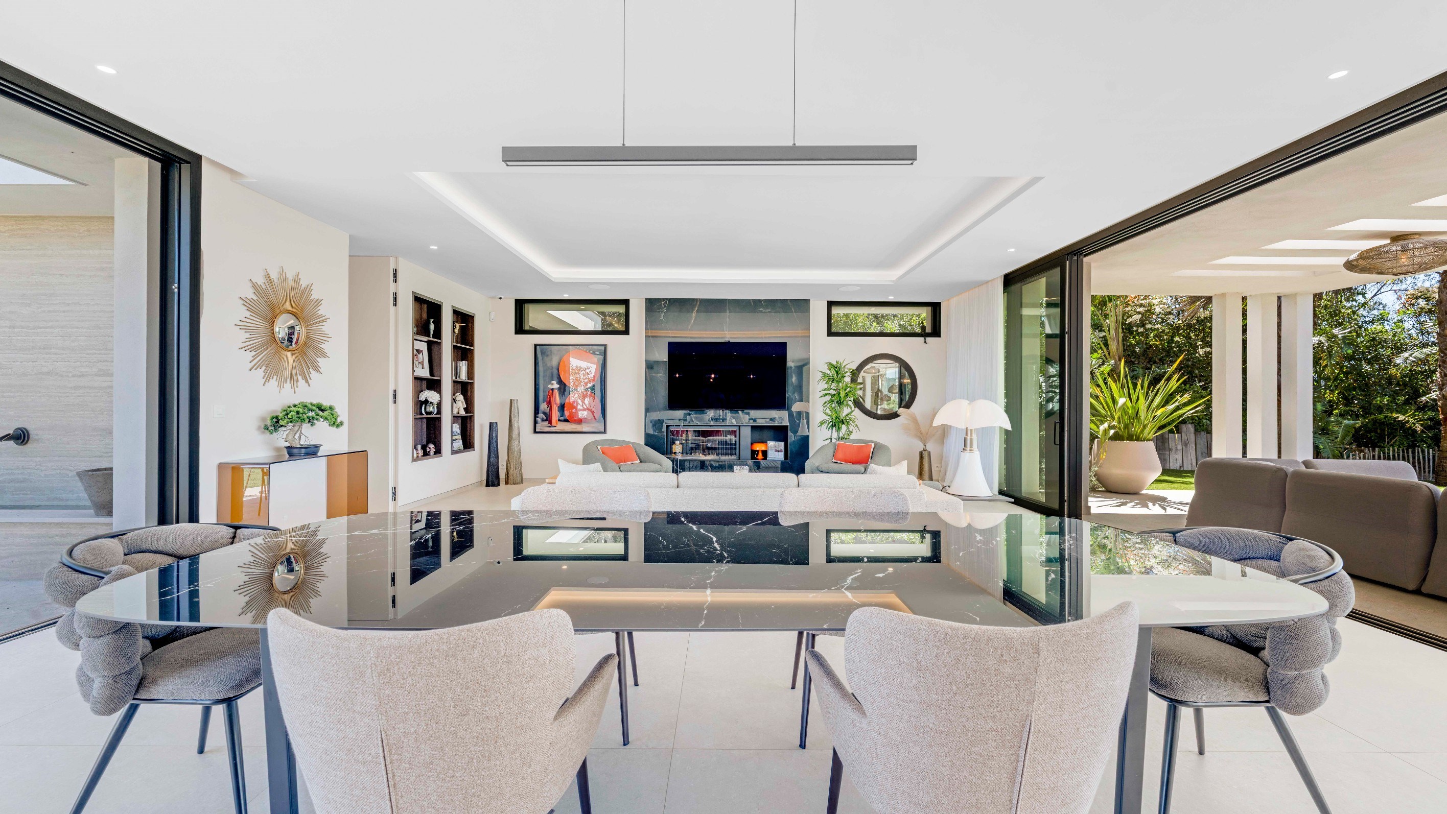  New contemporary villa with panoramic sea views in Sainte-Maxime near Saint-Tro… - 物件實景