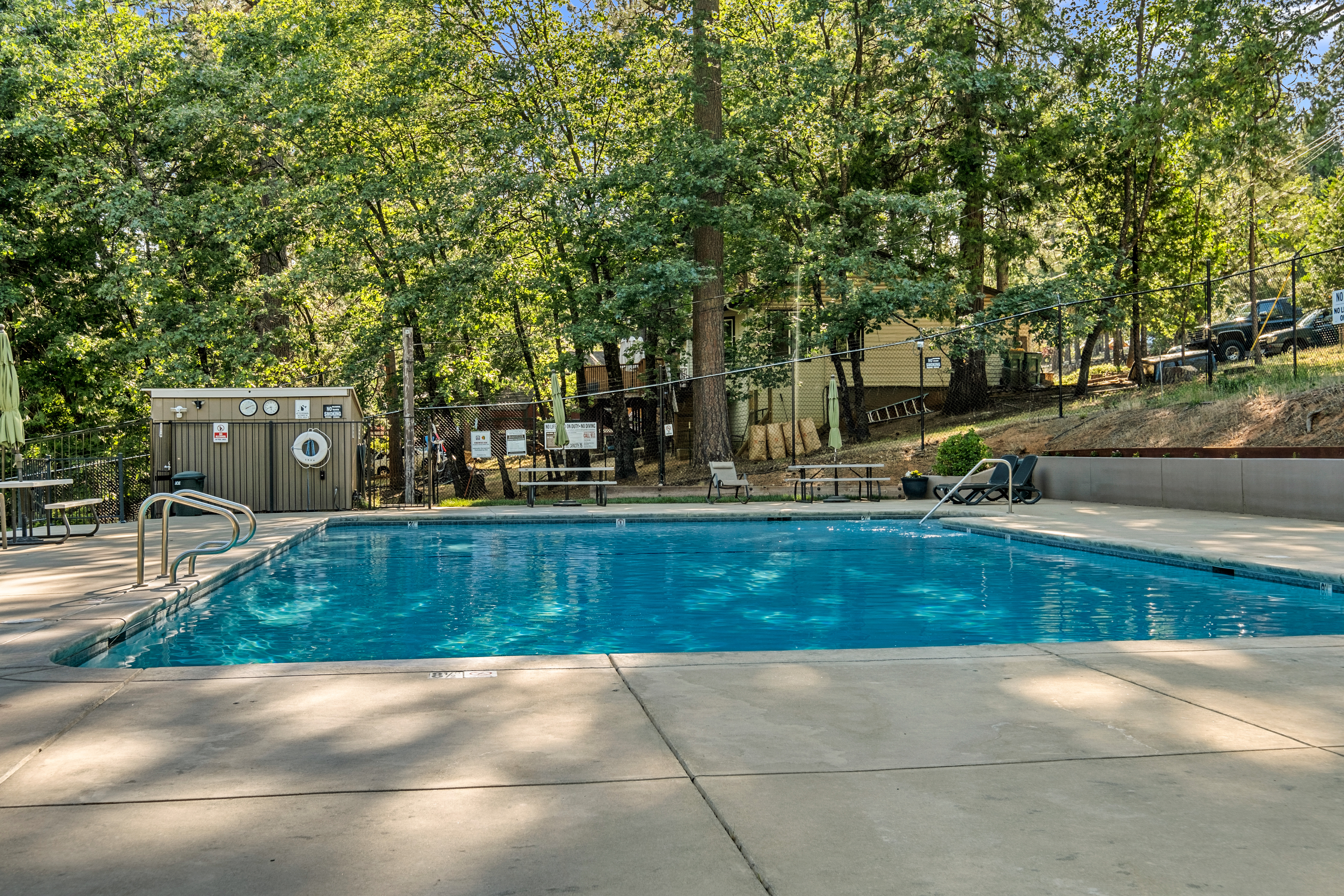  5648 Sierra Springs Drive, Pollock Pines, CA 95726 - 物件實景