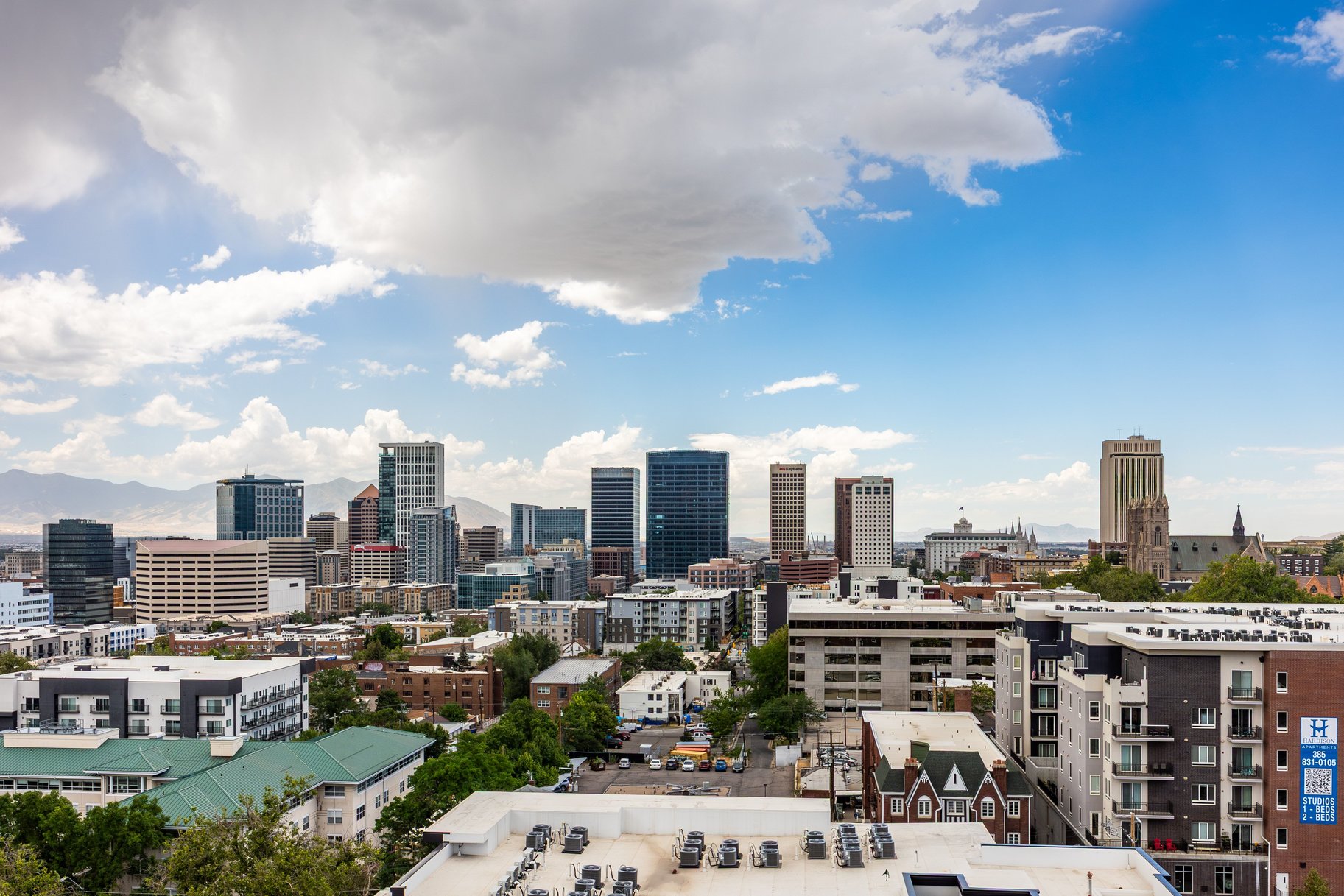  Corner Residence with Towering Views of Salt Lake City - 物件實景