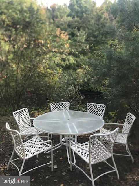 Fayetteville, Pennsylvania, 17222, United States, 3 Bedrooms Bedrooms, ,2 BathroomsBathrooms,Residential,For Sale,1928421
