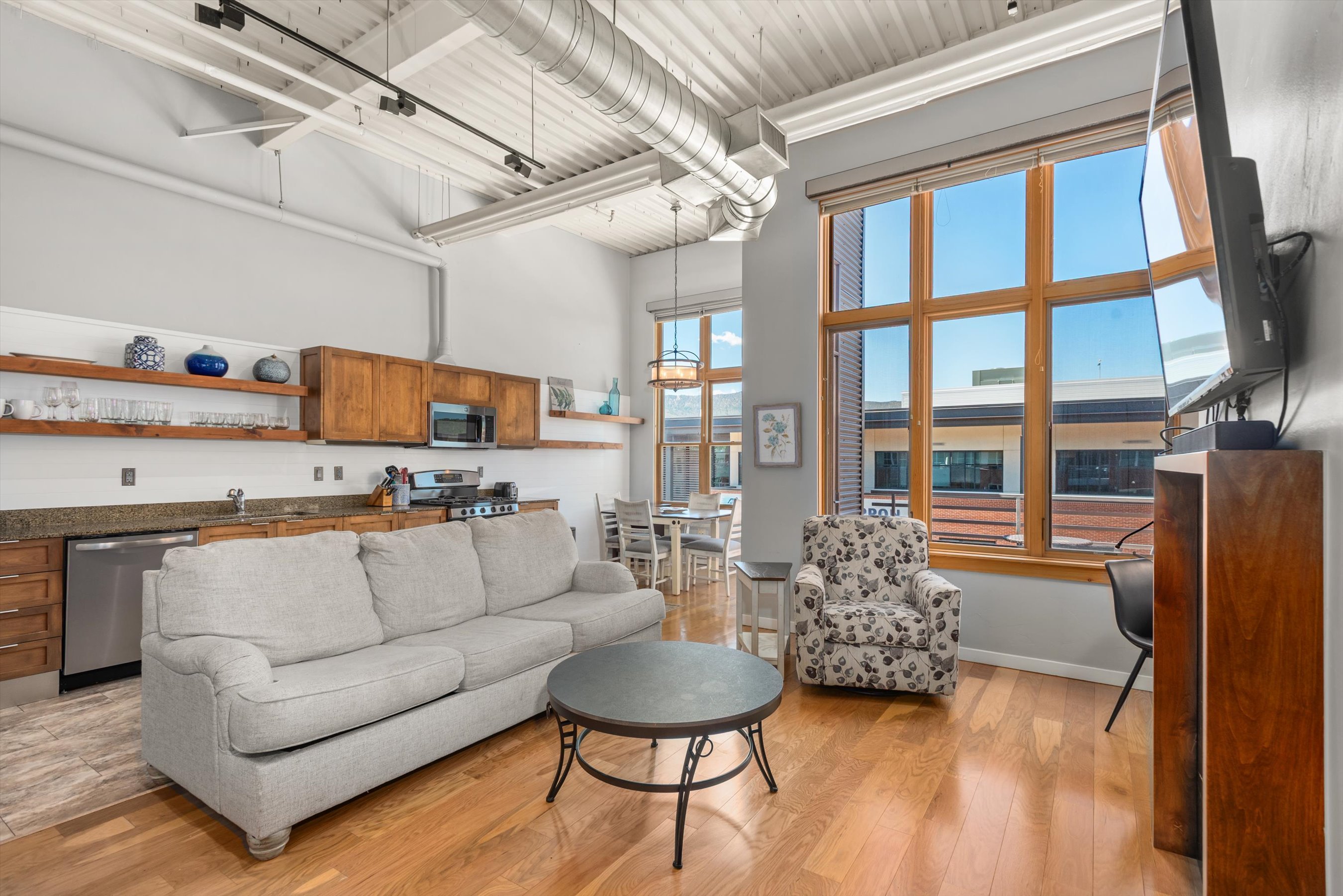  Triangle Park Lofts 310 - 物件實景