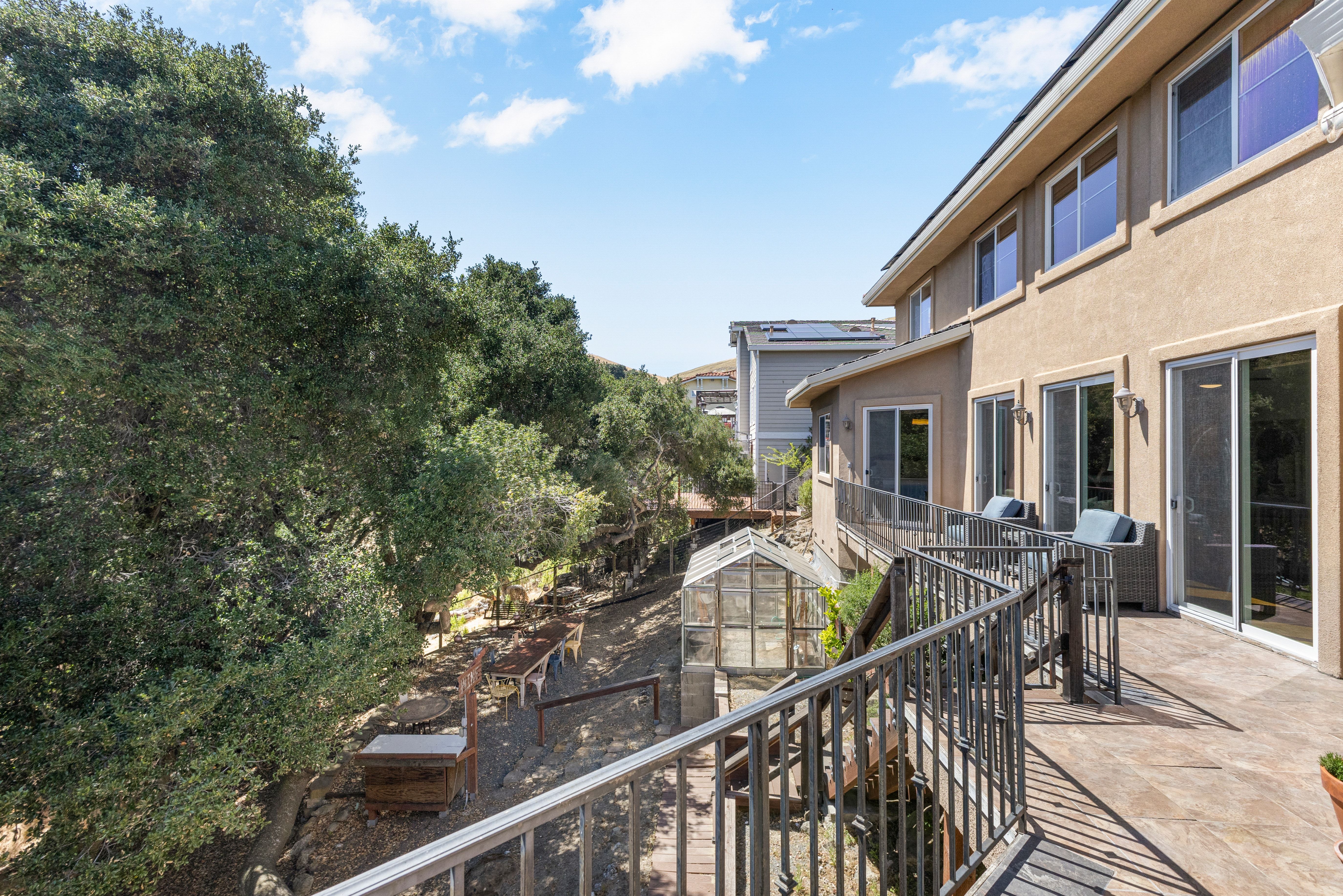  Custom Home on a Spectacular View Lot with Majestic Heritage Oak - 物件實景