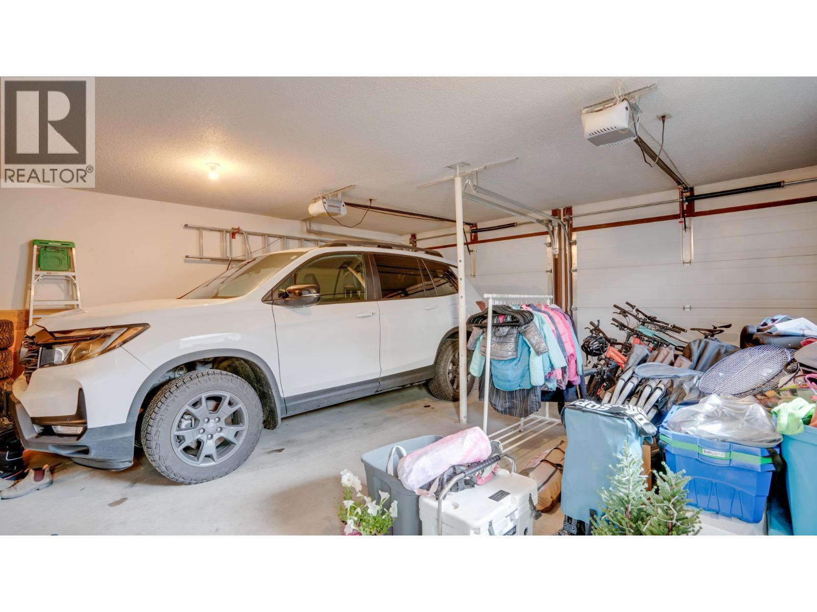 ARMSTRONG, British Columbia, V4Y 0B3, CA, 4 Bedrooms Bedrooms, ,2 BathroomsBathrooms,Residential,For Sale,1950406
