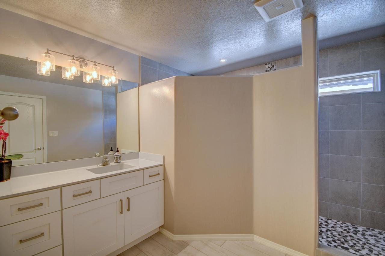 8612 LUNA VITA Court NE, Albuquerque, New Mexico, 87113, United States, 5 Bedrooms Bedrooms, ,3 BathroomsBathrooms,Residential,For Sale,8612 LUNA VITA Court NE,1616407