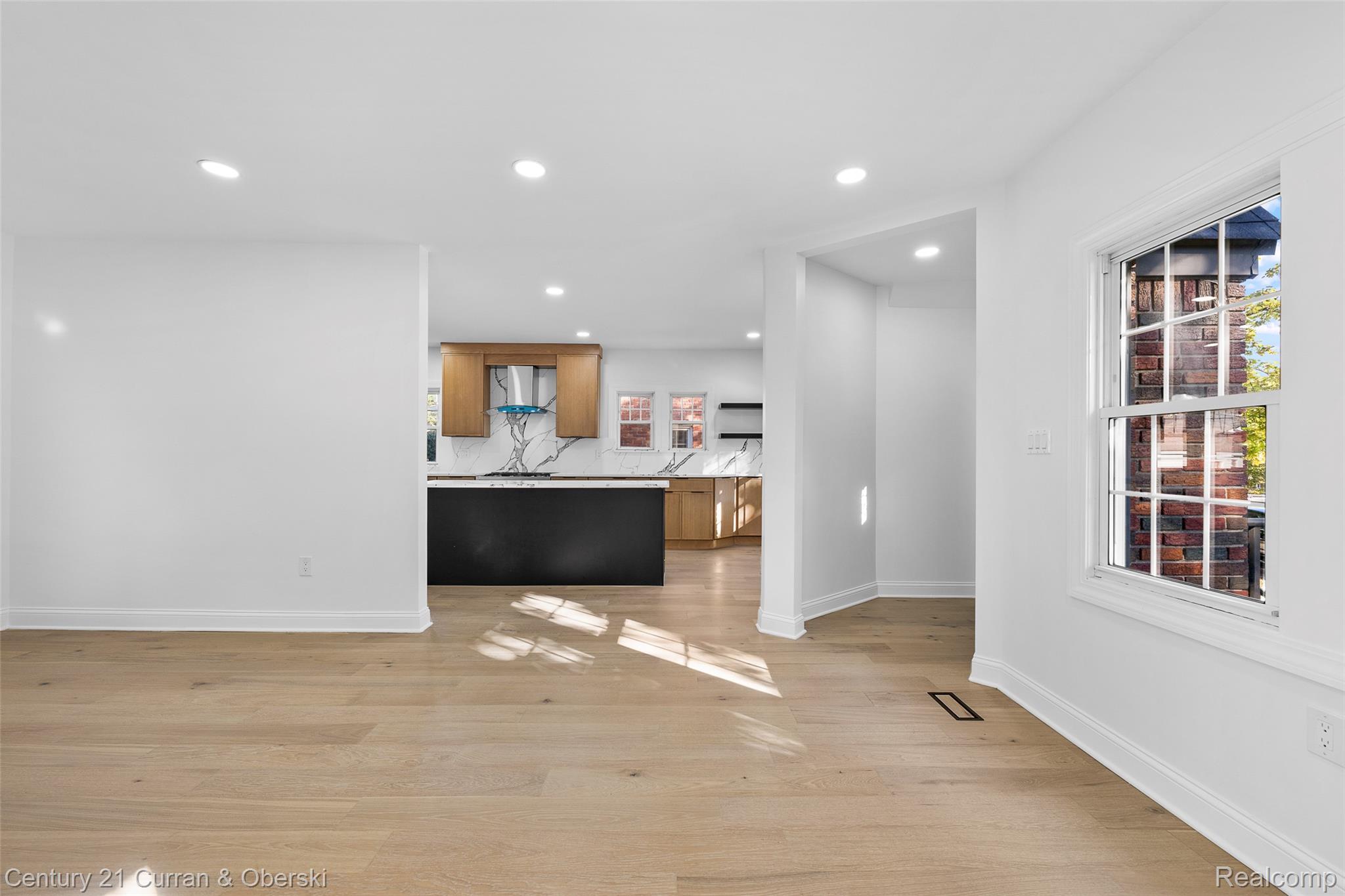 Dearborn, Michigan, 48124, United States, 4 Bedrooms Bedrooms, ,3 BathroomsBathrooms,Residential,For Sale,1979492