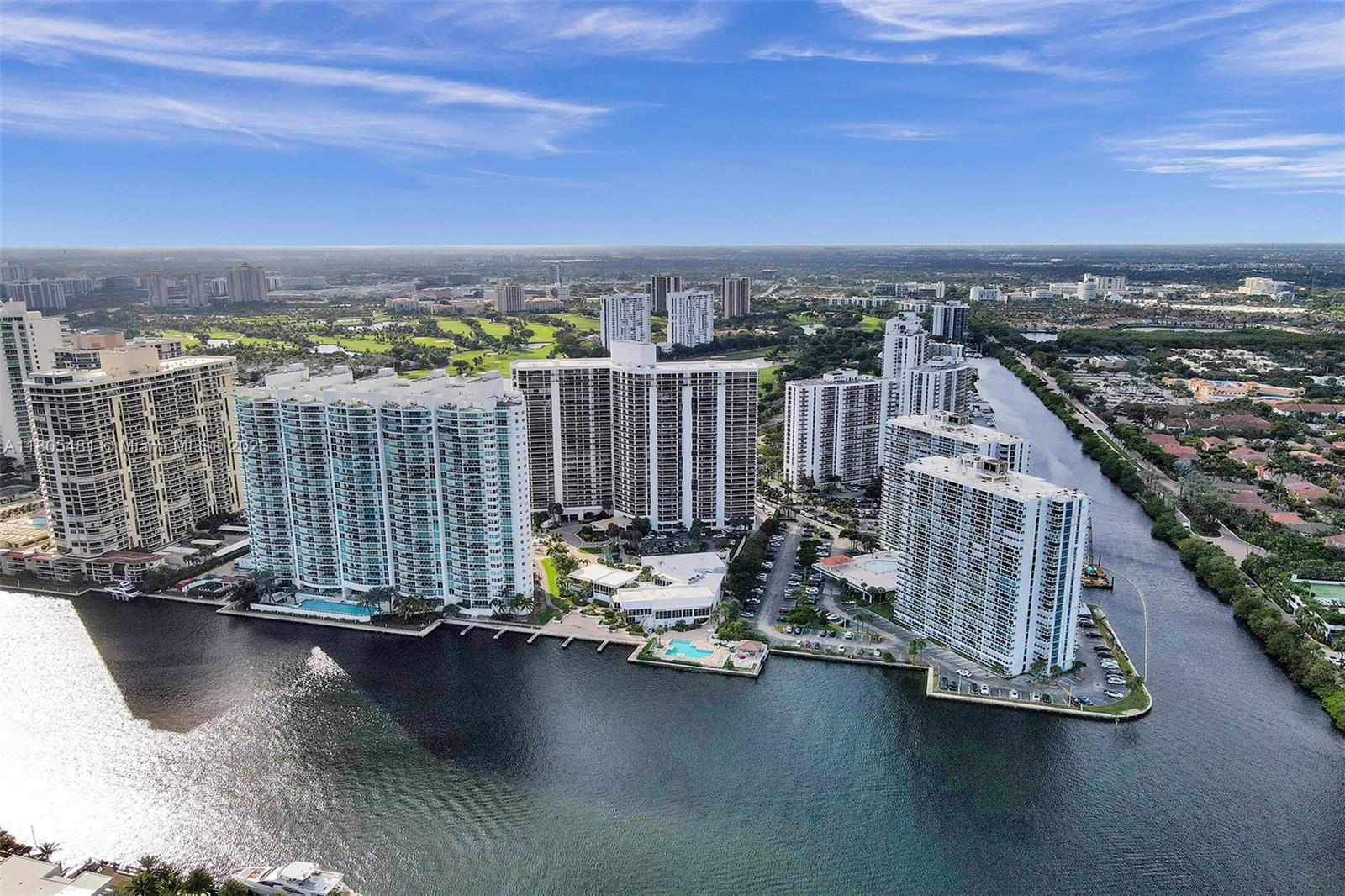 Aventura, Florida, 33180, United States, 2 Bedrooms Bedrooms, ,2 BathroomsBathrooms,Residential,For Sale,1827692