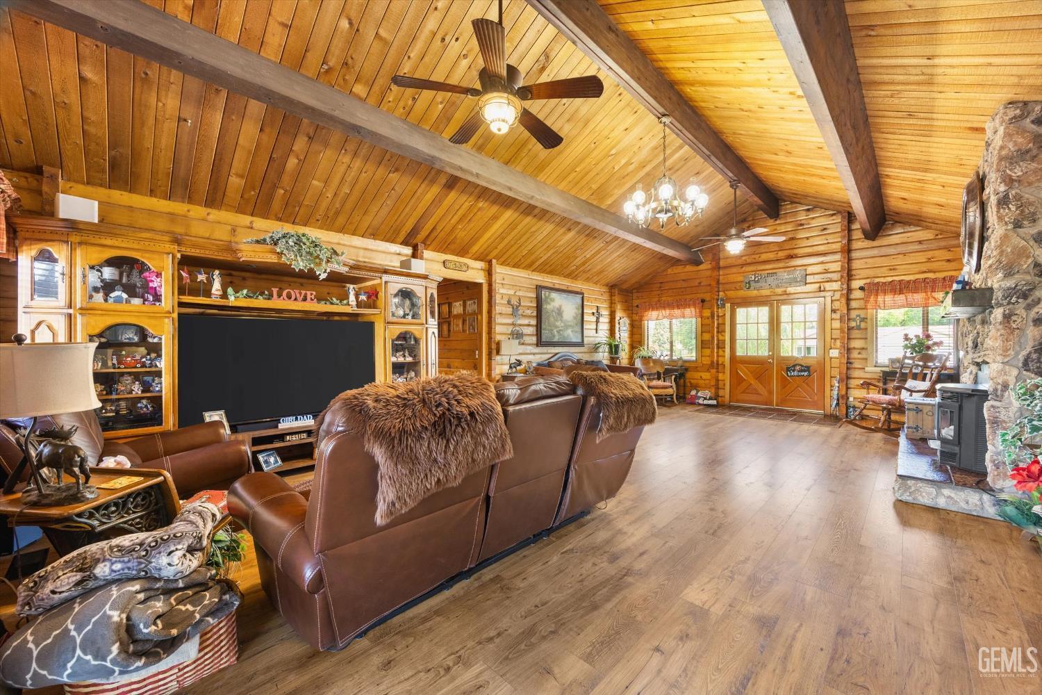 Tehachapi, California, 93561, United States, 3 Bedrooms Bedrooms, ,2 BathroomsBathrooms,Residential,For Sale,2049487