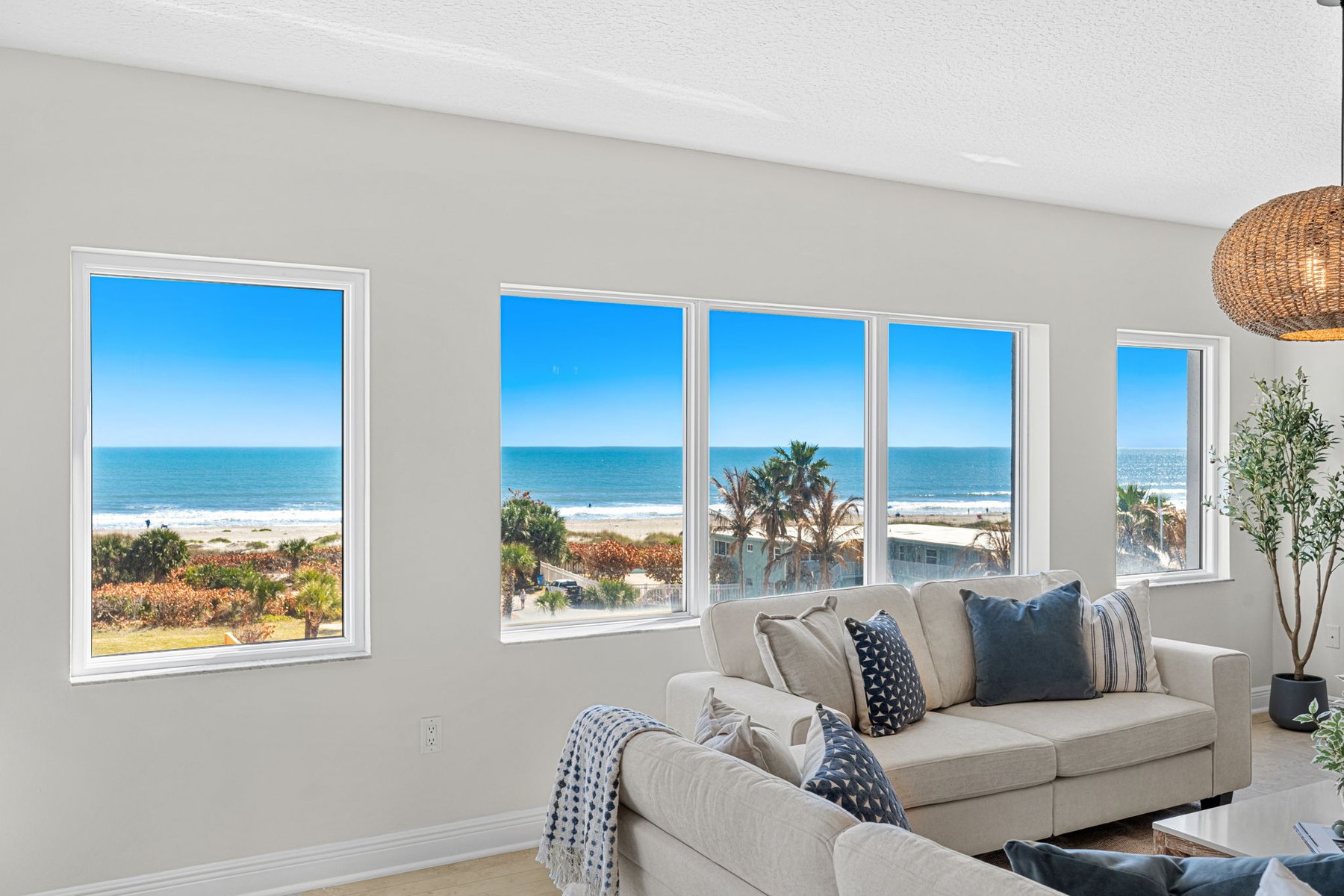  410 Hayes Avenue, #402, Cocoa Beach, FL, 32931 - 物件實景